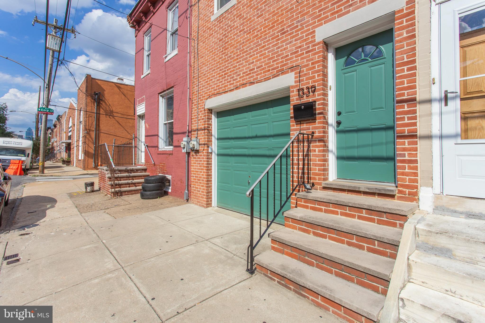 POINT BREEZE - Residential Lease