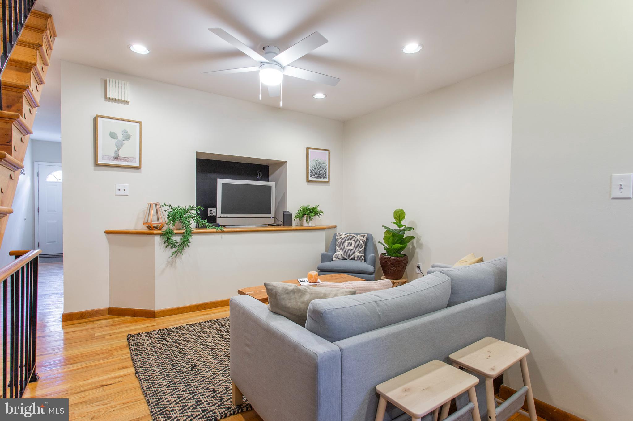 POINT BREEZE - Residential Lease