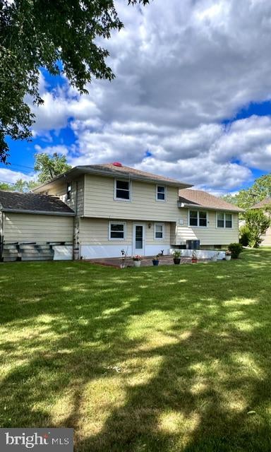 7 CEDAR MILL LANE