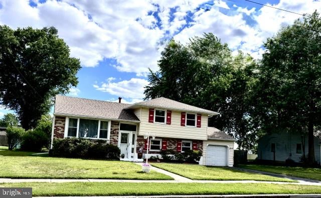 7 CEDAR MILL LANE