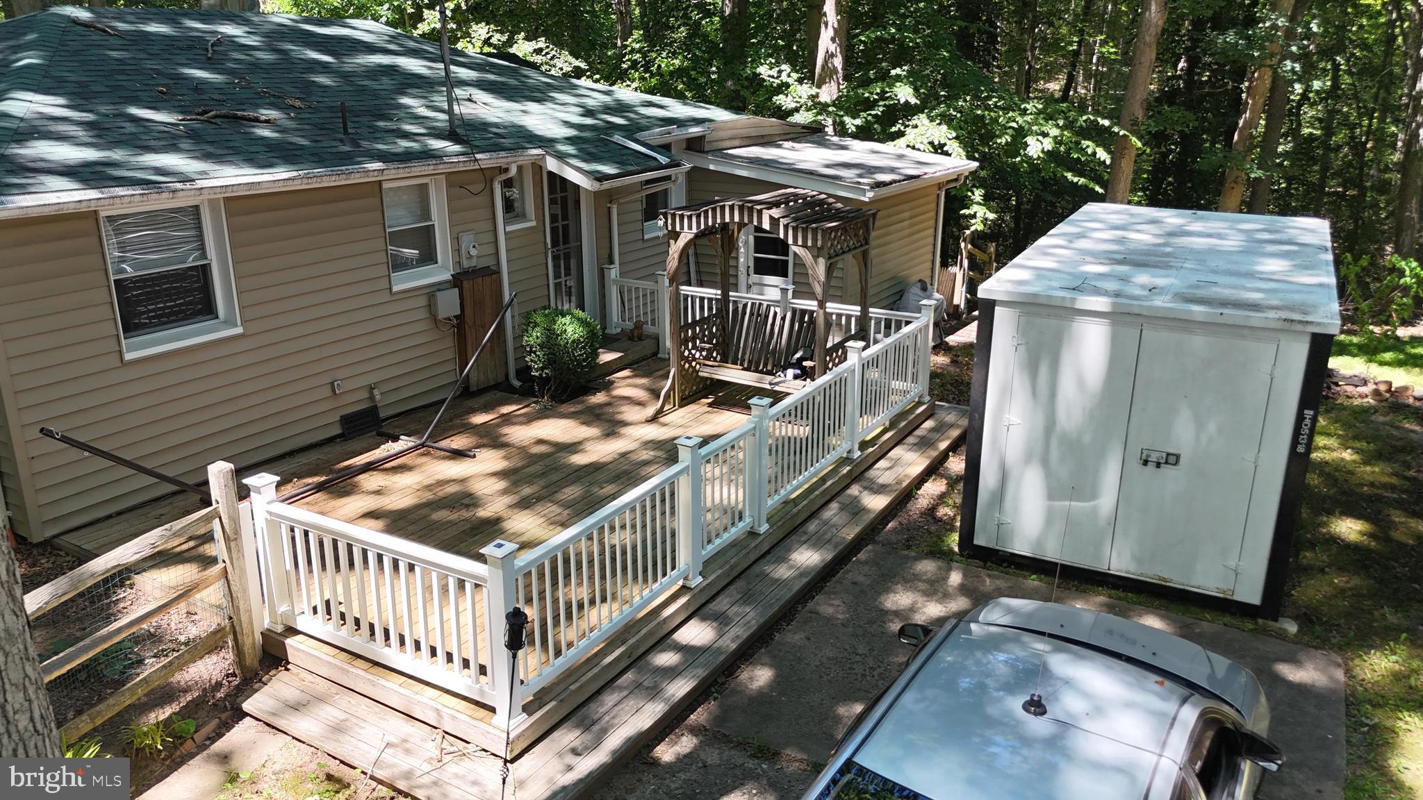 11821 MANDY LANE