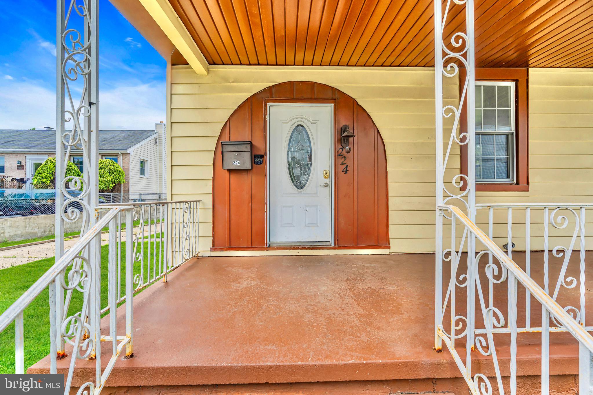 224 E WASHINGTON STREET