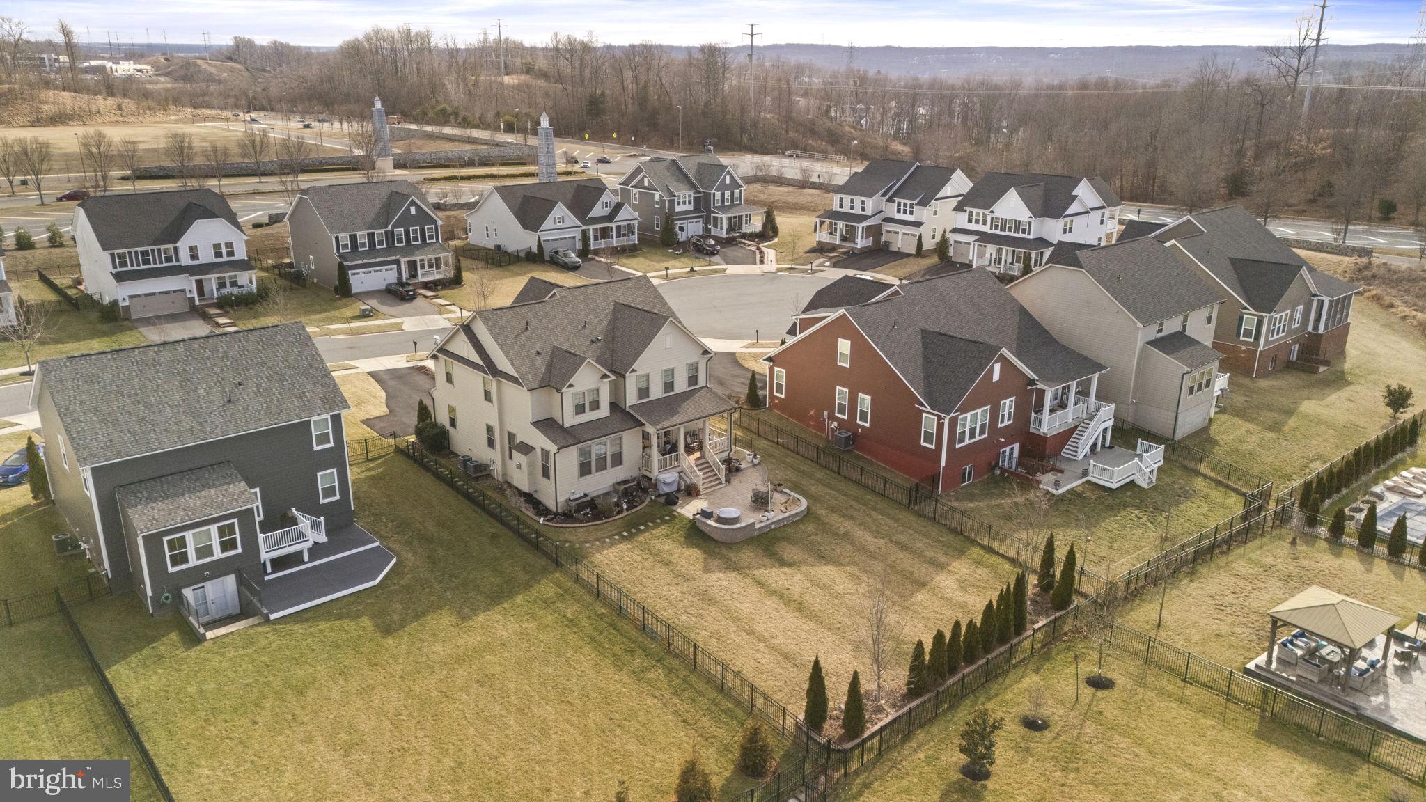 POTOMAC SHORES - Residential