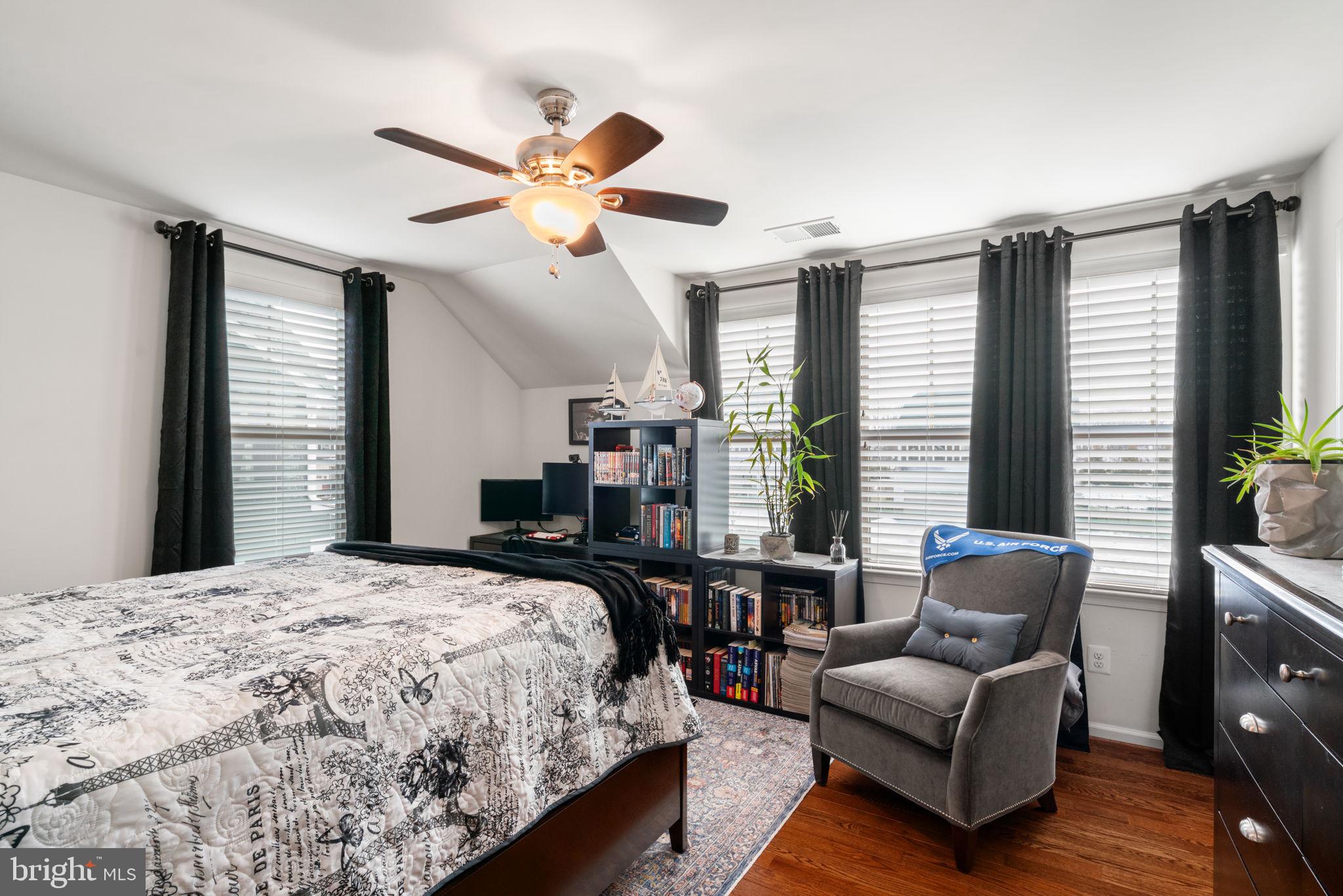 POTOMAC SHORES - Residential