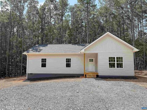 Homes For Sale - 197 Slate River Trl<br/> ARVONIA, VA 23004