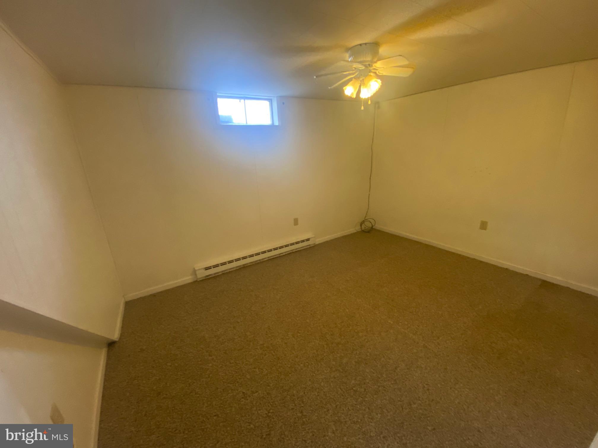 SLEEPY HOLLOW - Residential Lease