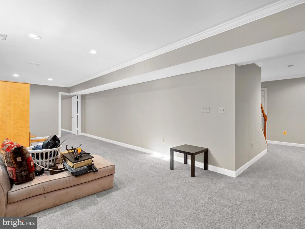 JAMES CREEK - Residential