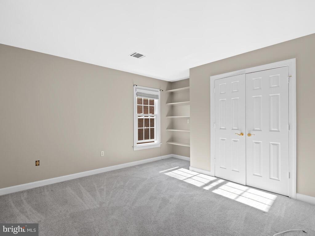 JAMES CREEK - Residential