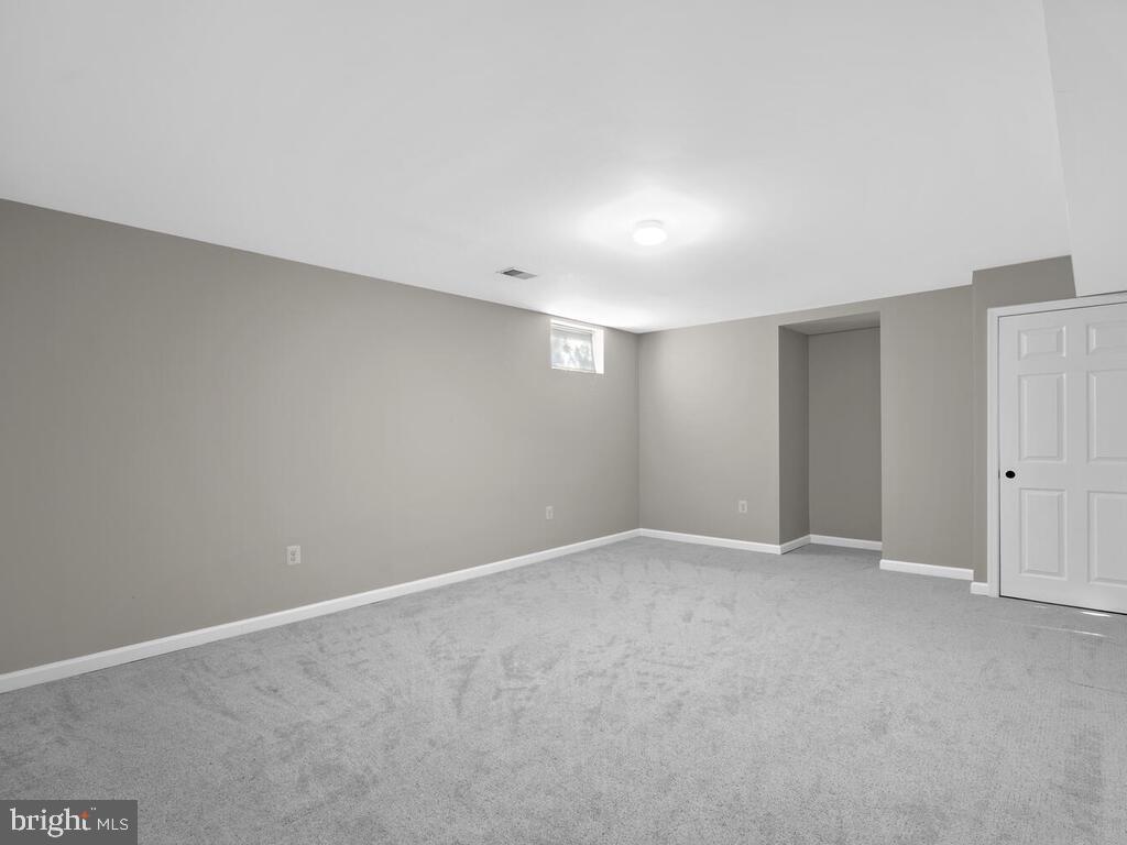 JAMES CREEK - Residential