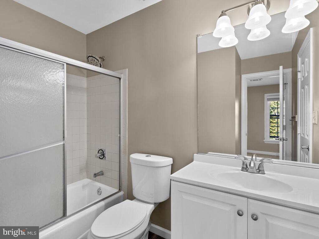 JAMES CREEK - Residential