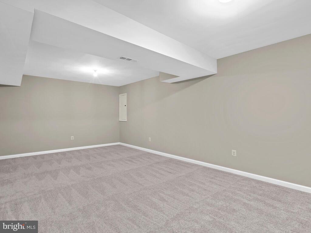 JAMES CREEK - Residential