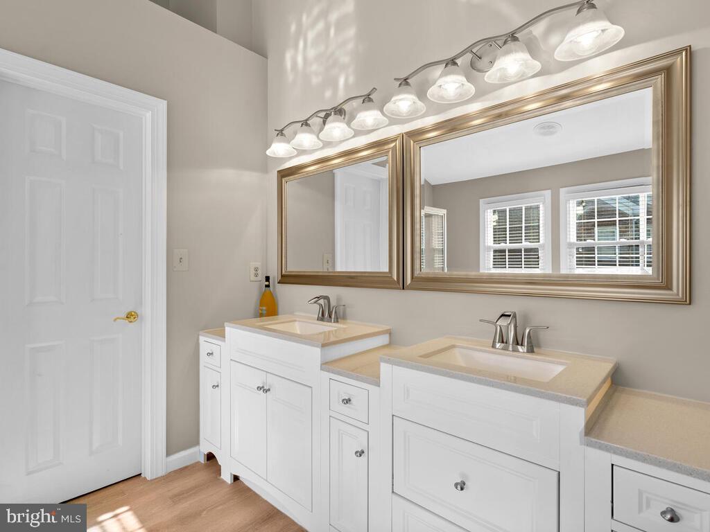 JAMES CREEK - Residential