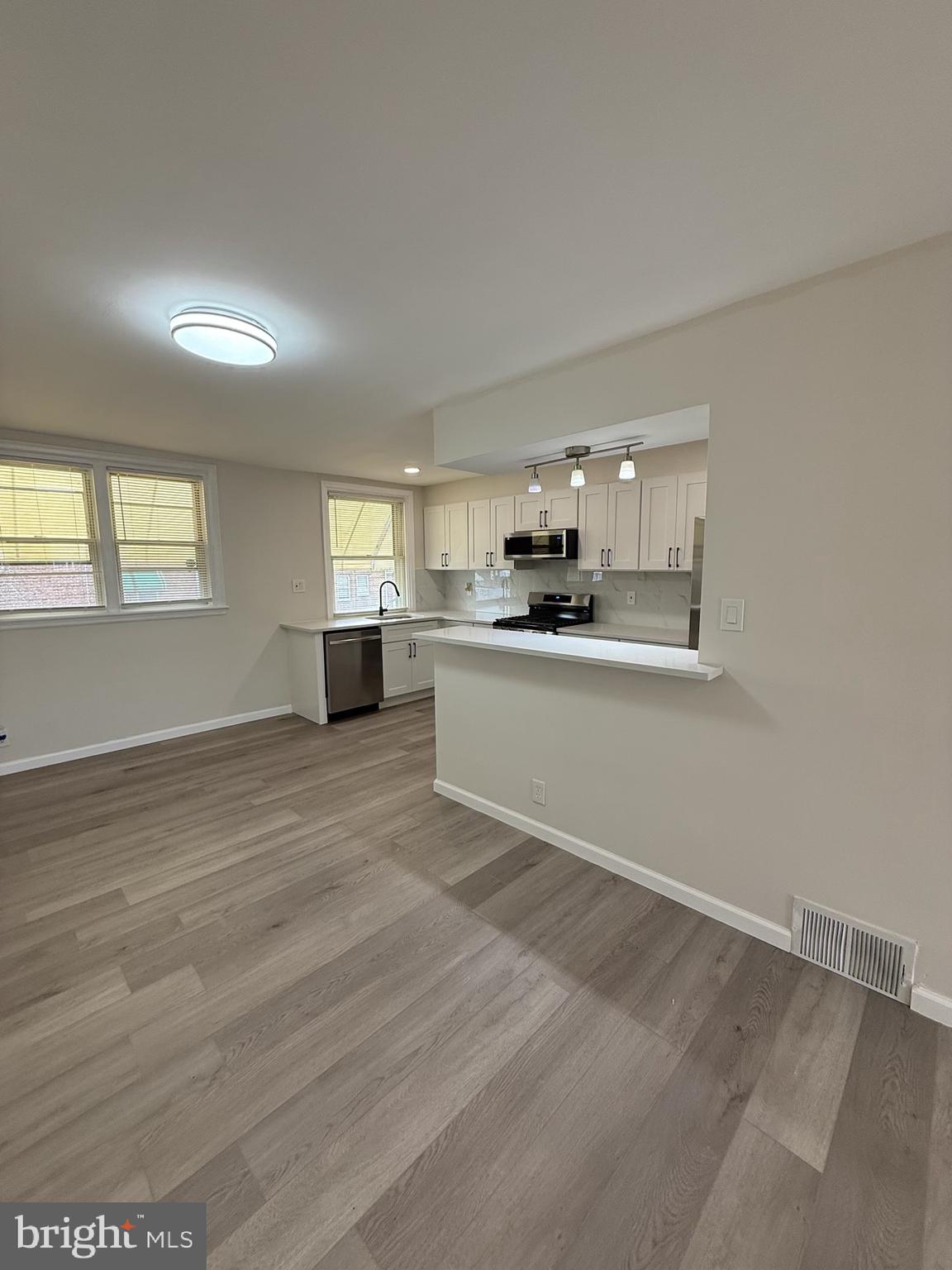 MAYFAIR - Residential