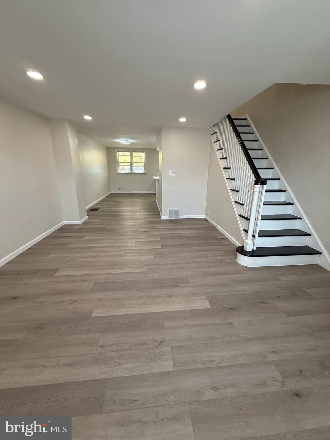 MAYFAIR - Residential