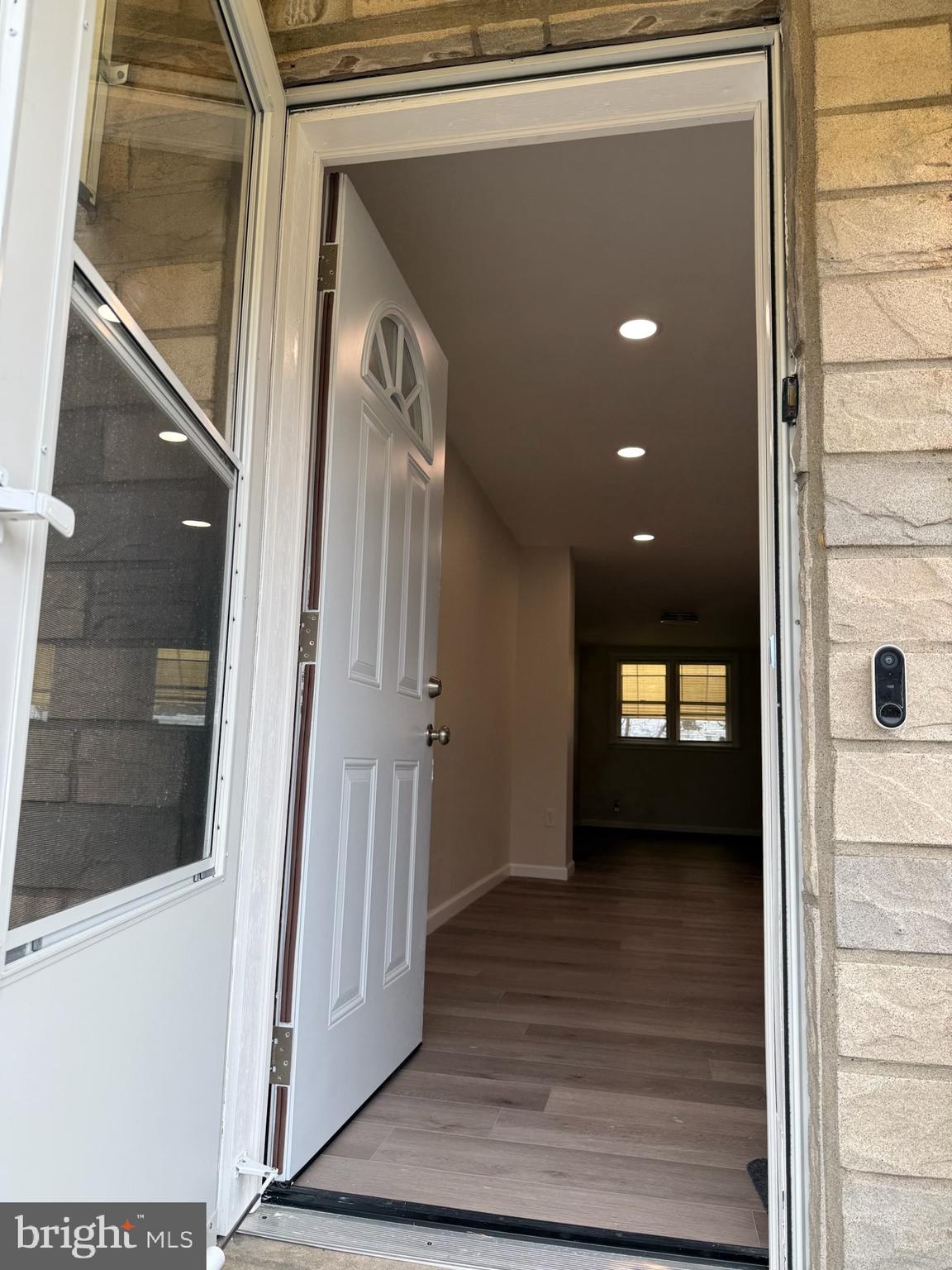 MAYFAIR - Residential