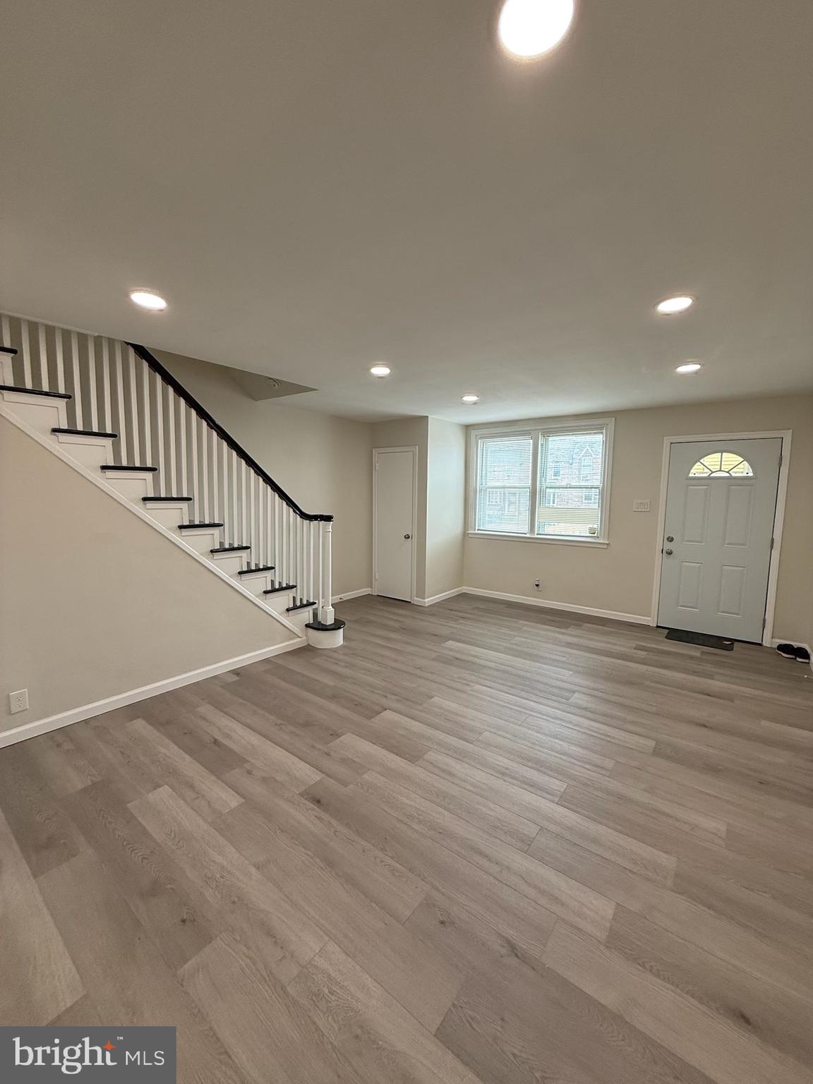 MAYFAIR - Residential