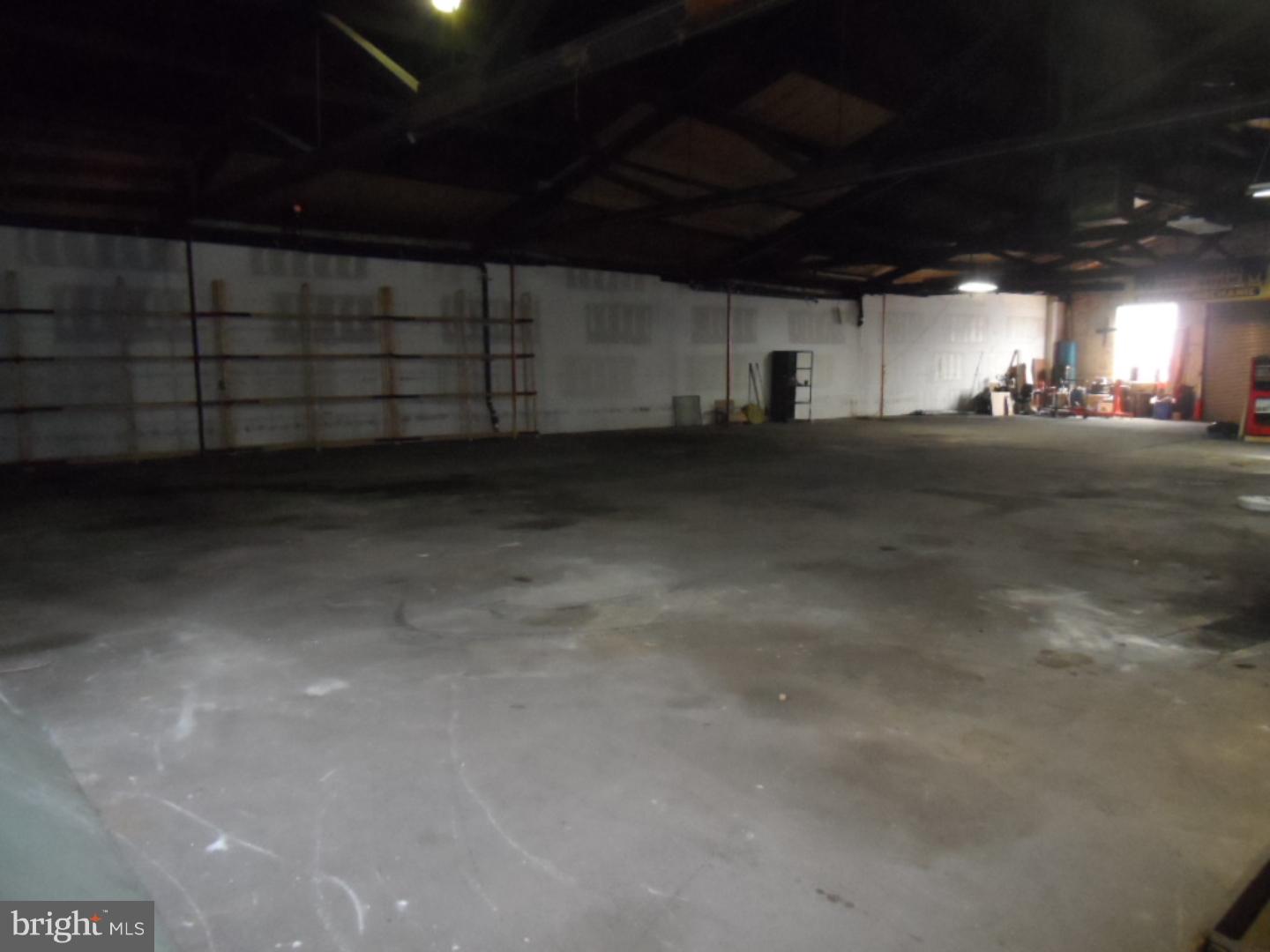 FISHTOWN - Commercial Sale