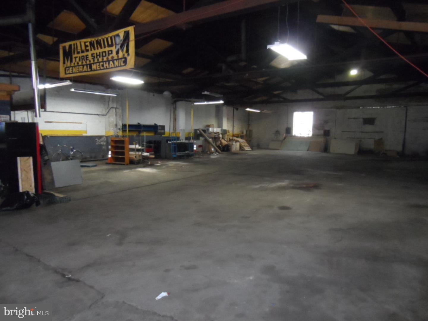 FISHTOWN - Commercial Sale