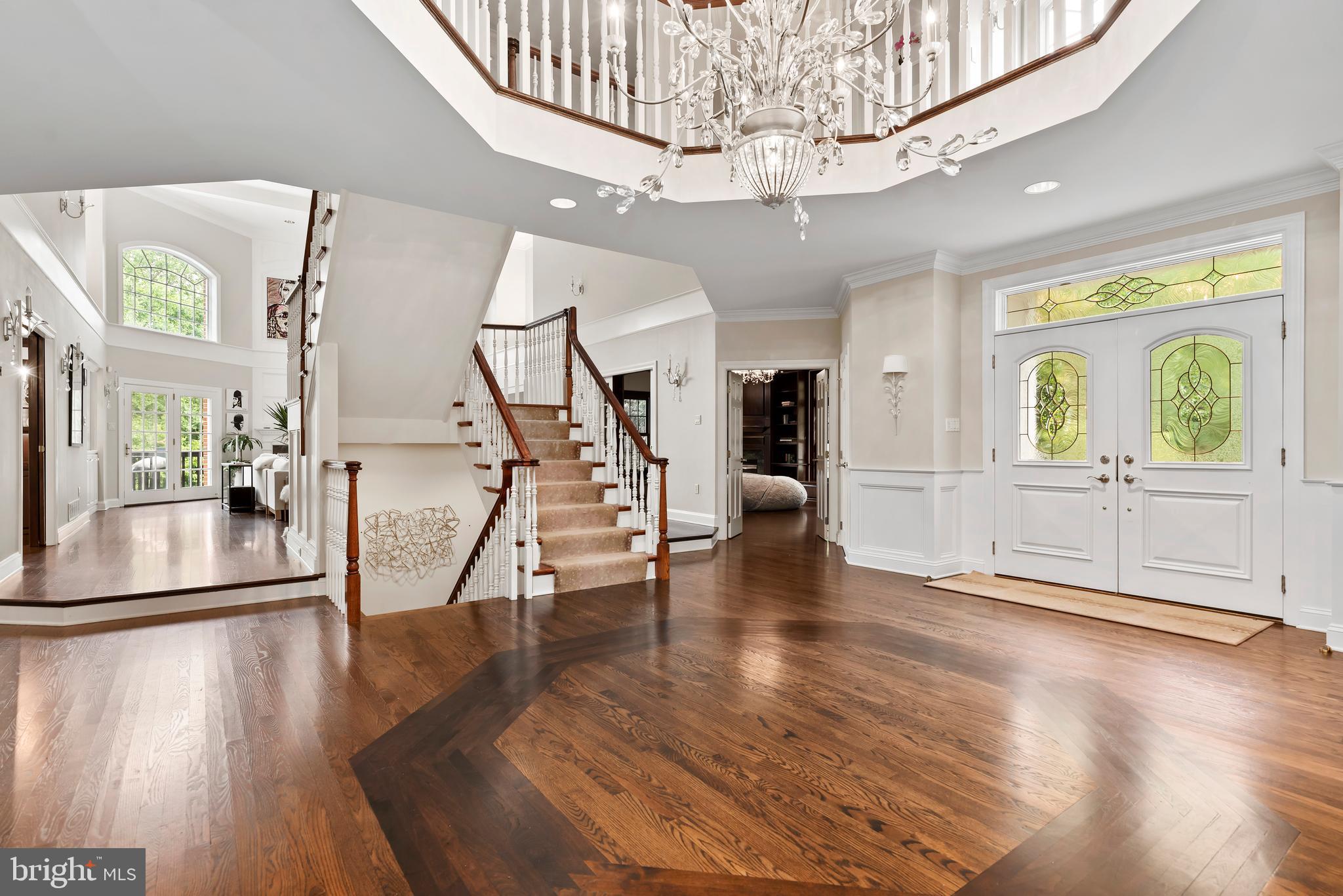 WHITE OAKS - Residential