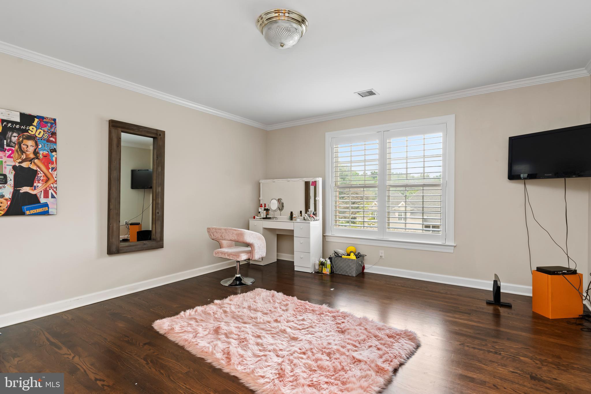 WHITE OAKS - Residential