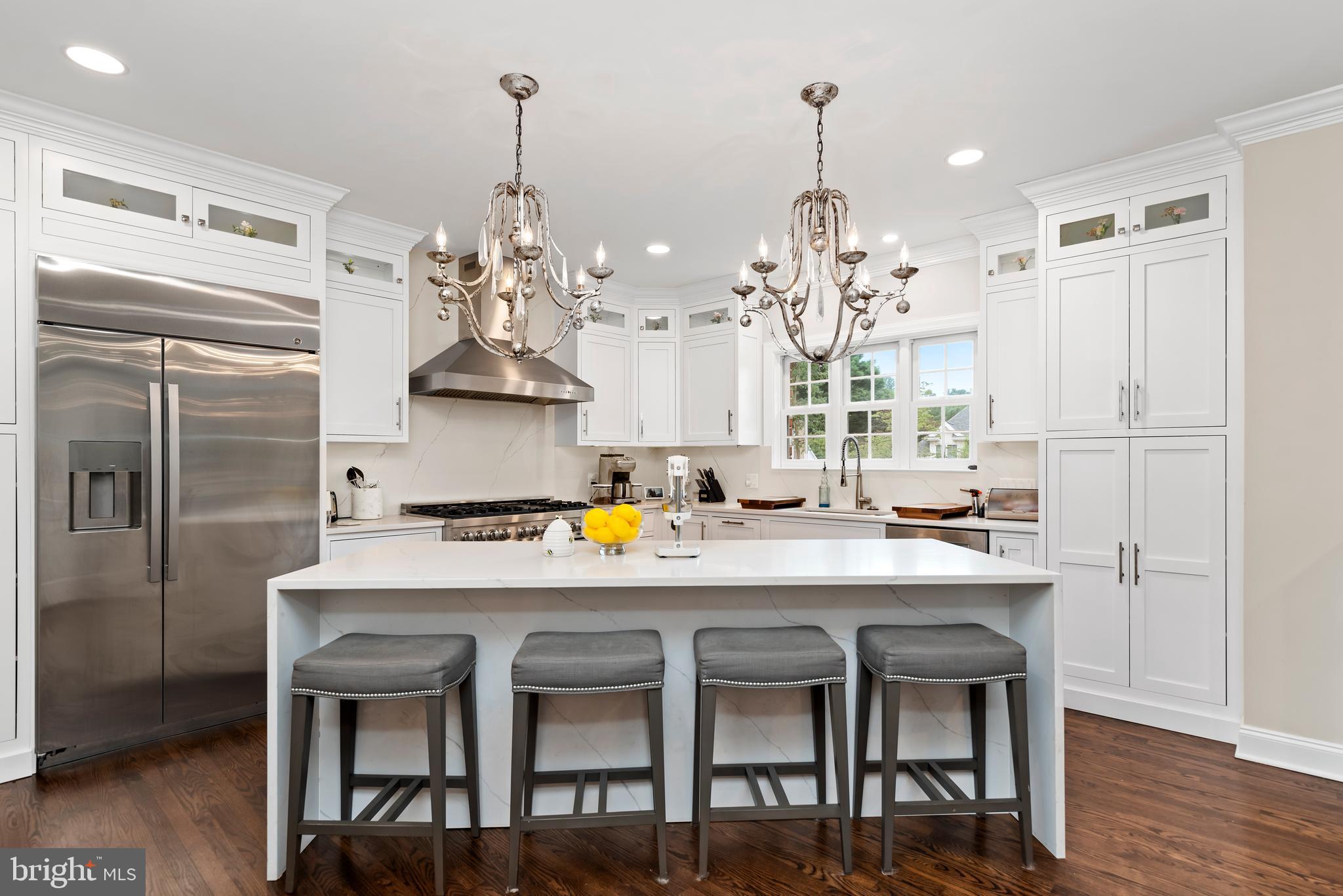 WHITE OAKS - Residential