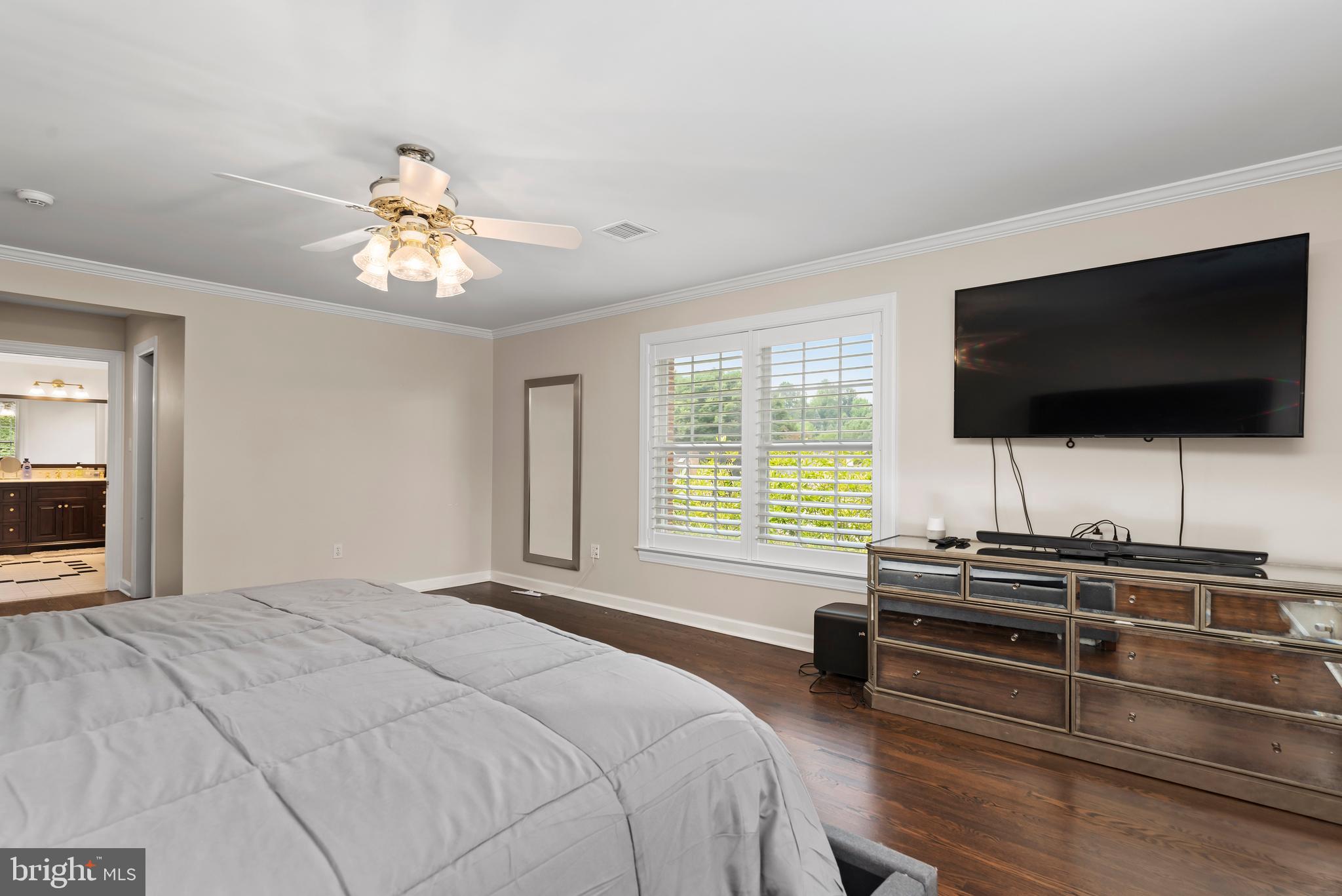 WHITE OAKS - Residential