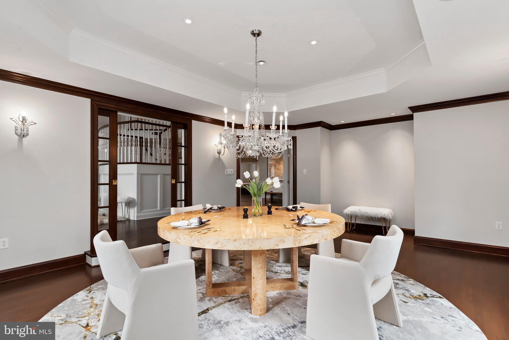 WHITE OAKS - Residential