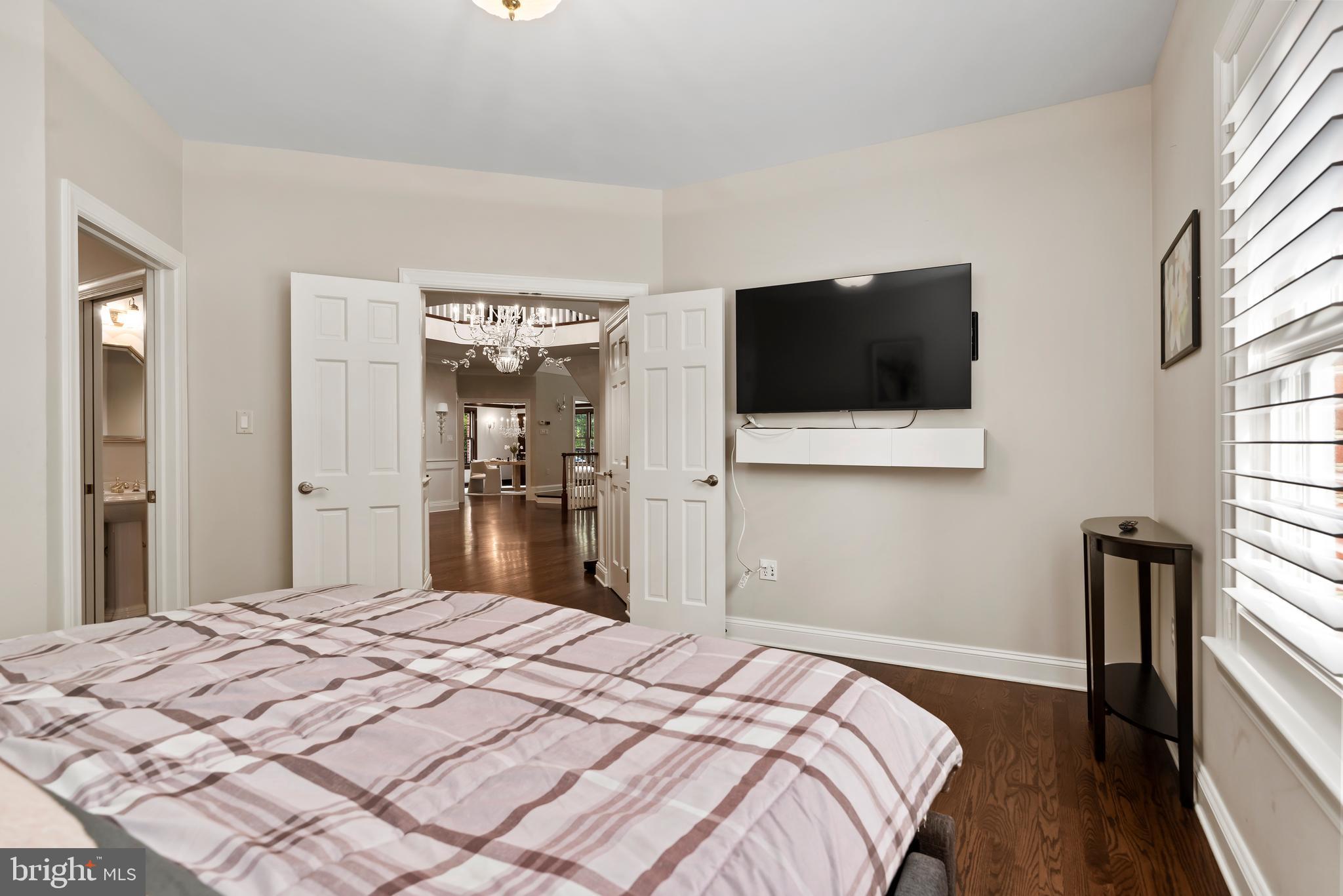 WHITE OAKS - Residential