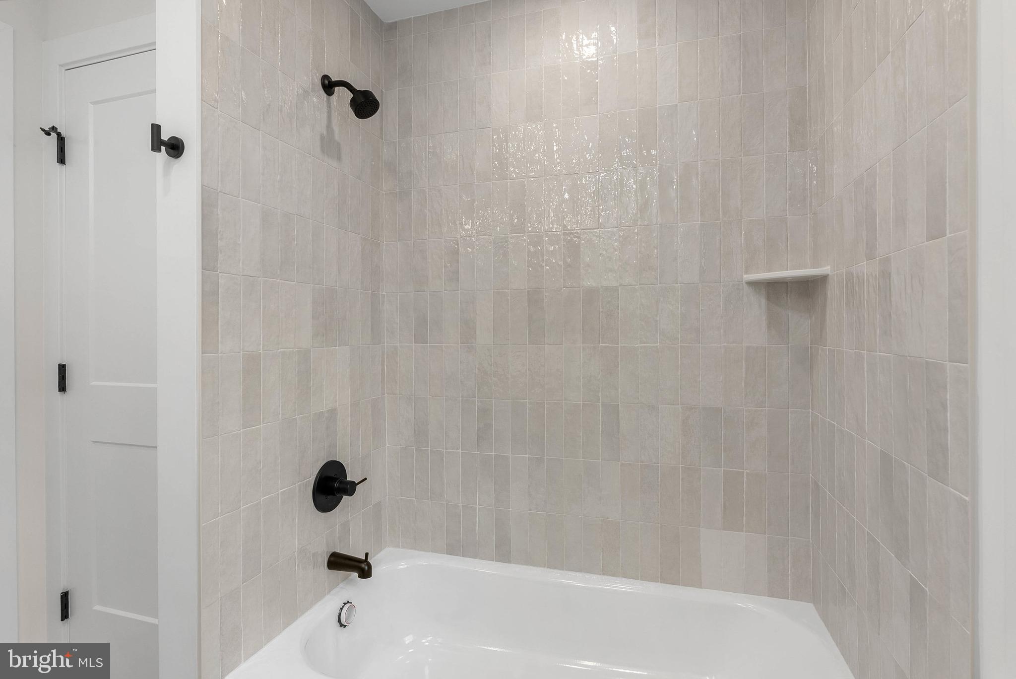 OAKMONT - Residential