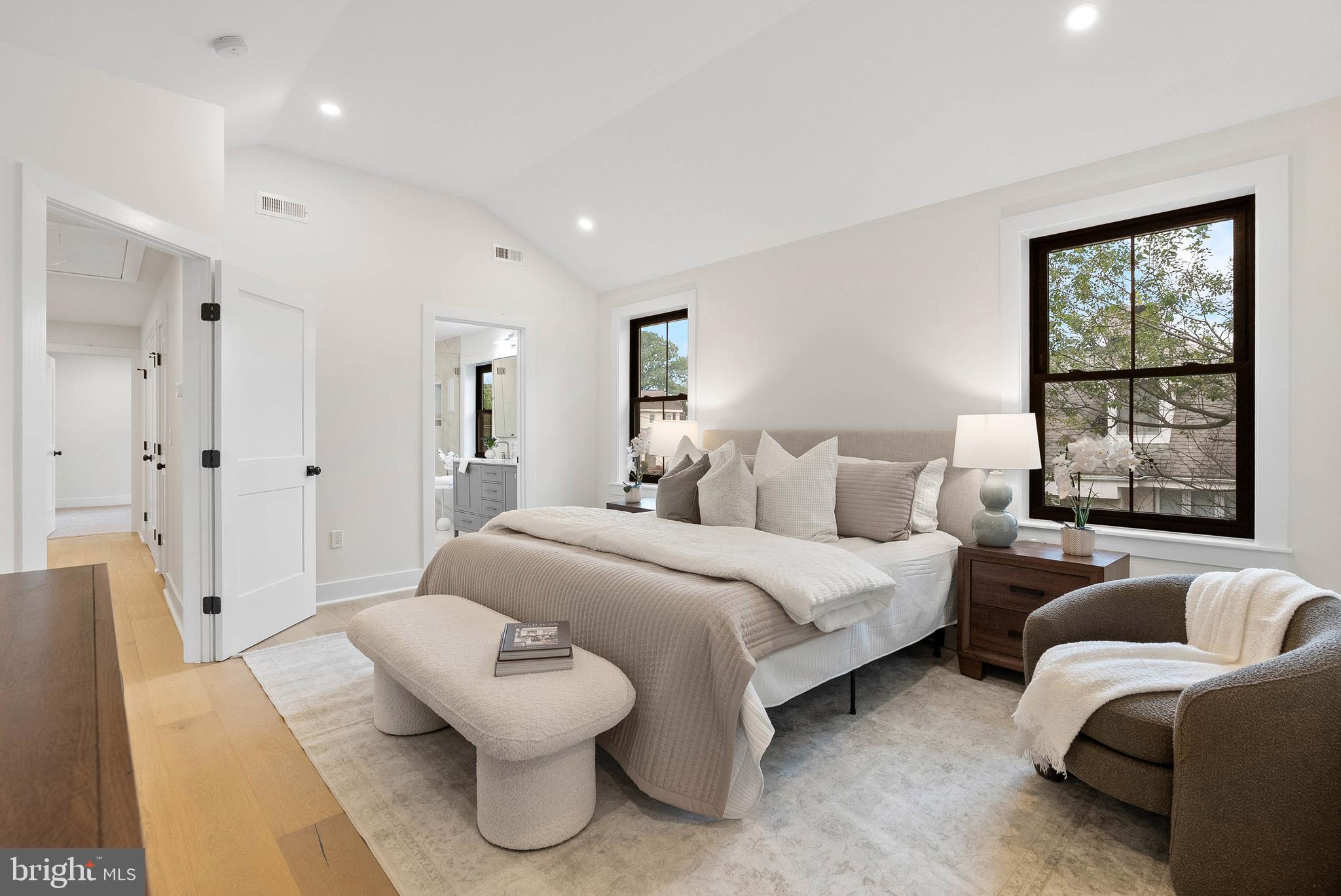 OAKMONT - Residential