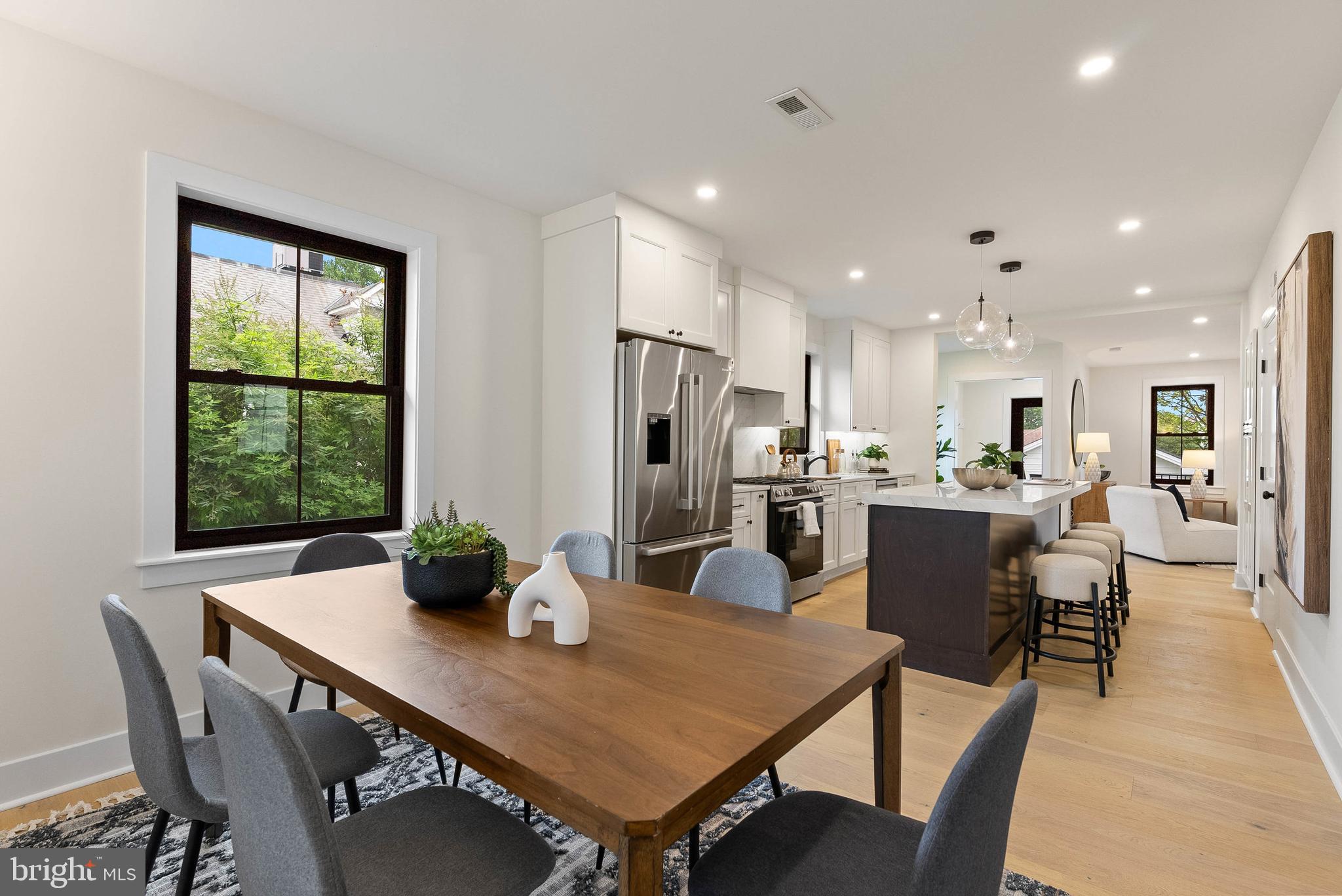 OAKMONT - Residential