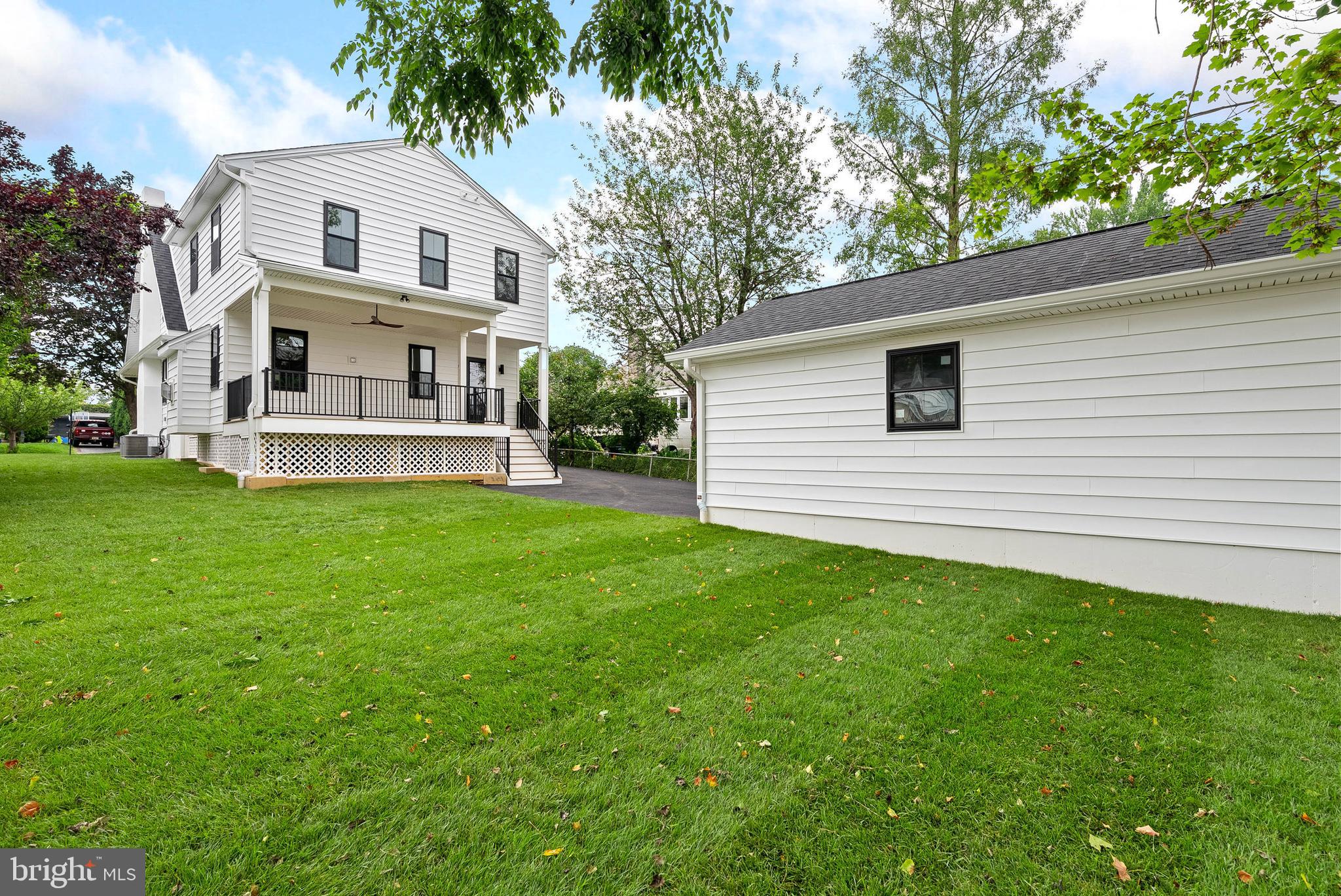 OAKMONT - Residential