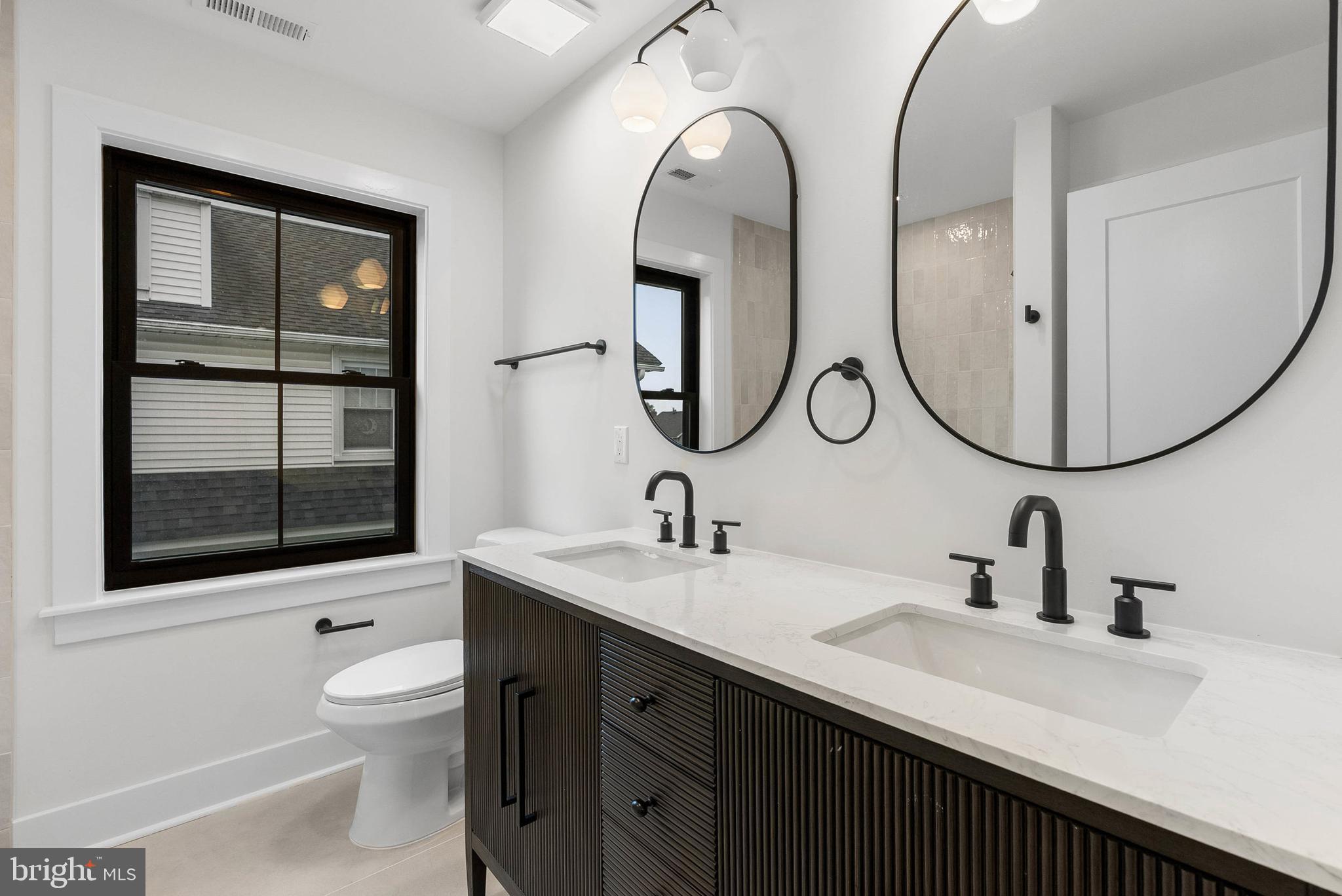 OAKMONT - Residential