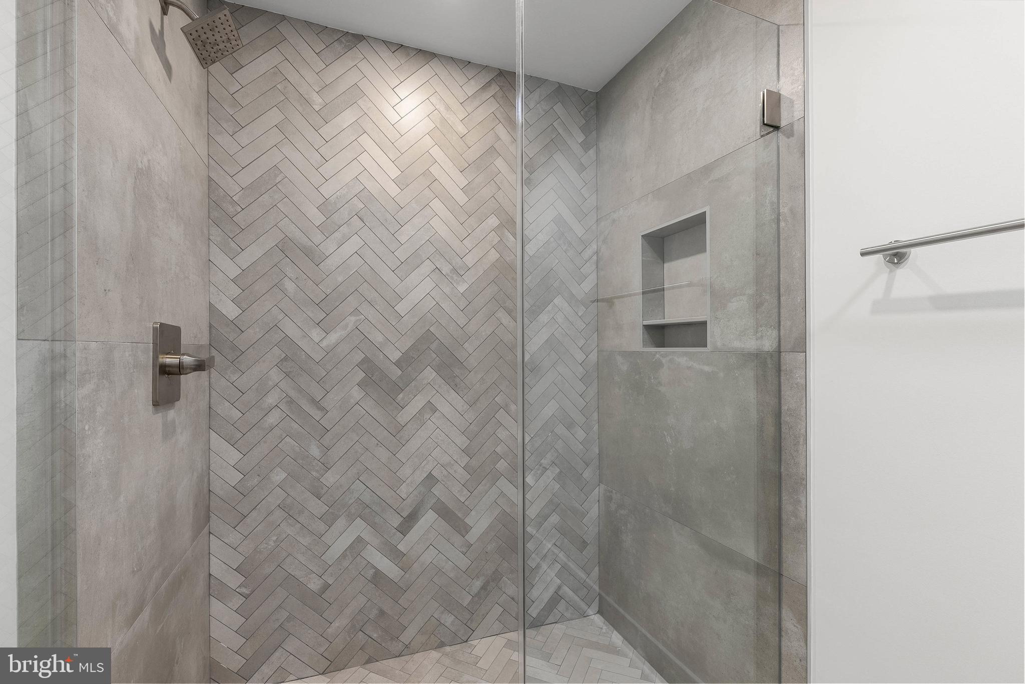 OAKMONT - Residential