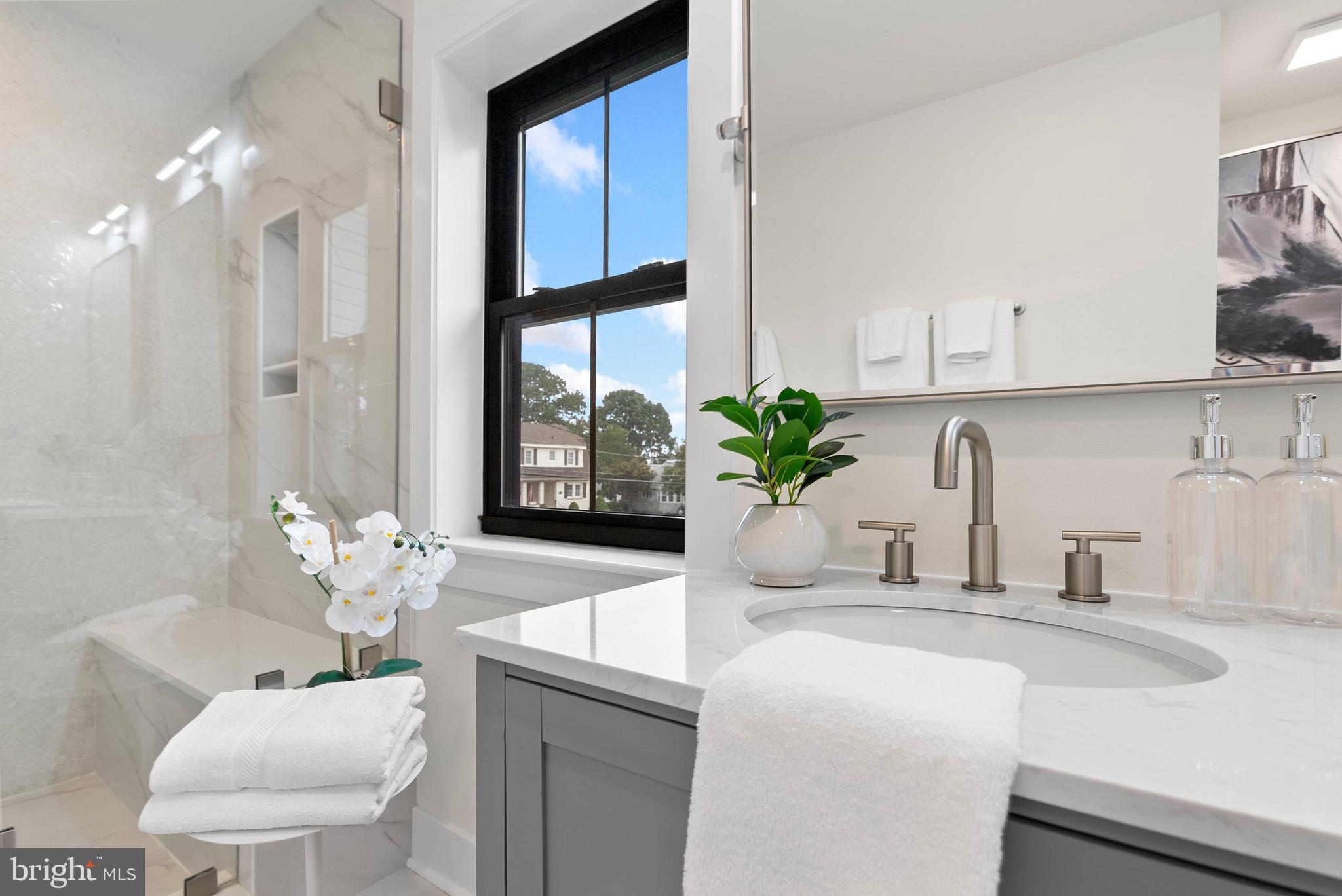 OAKMONT - Residential