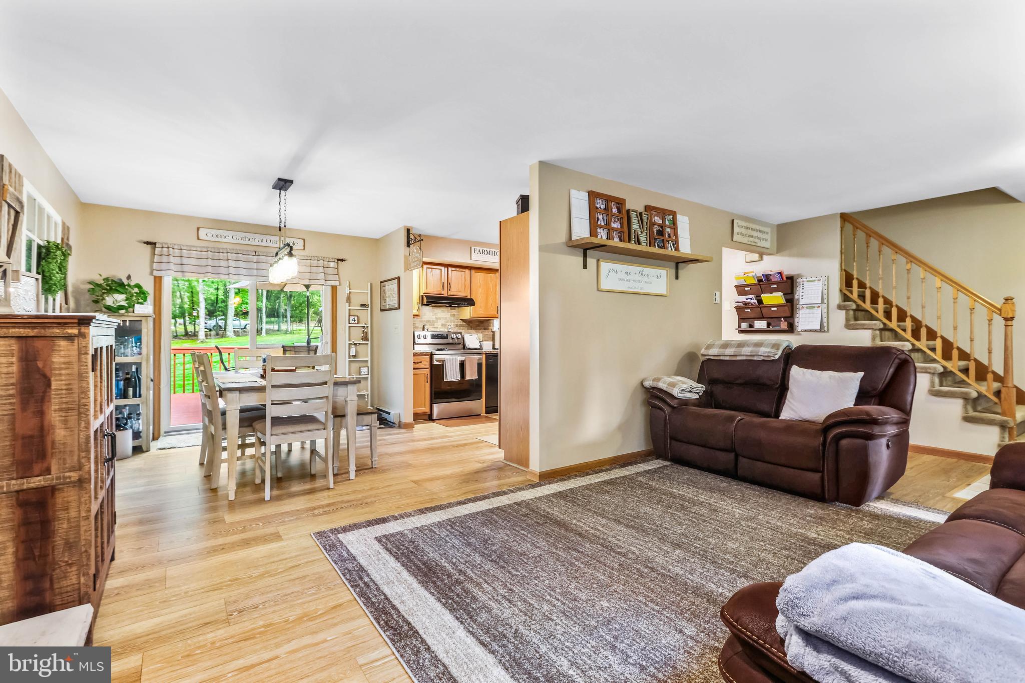 COUNTRY TERRACE ACRES - Residential