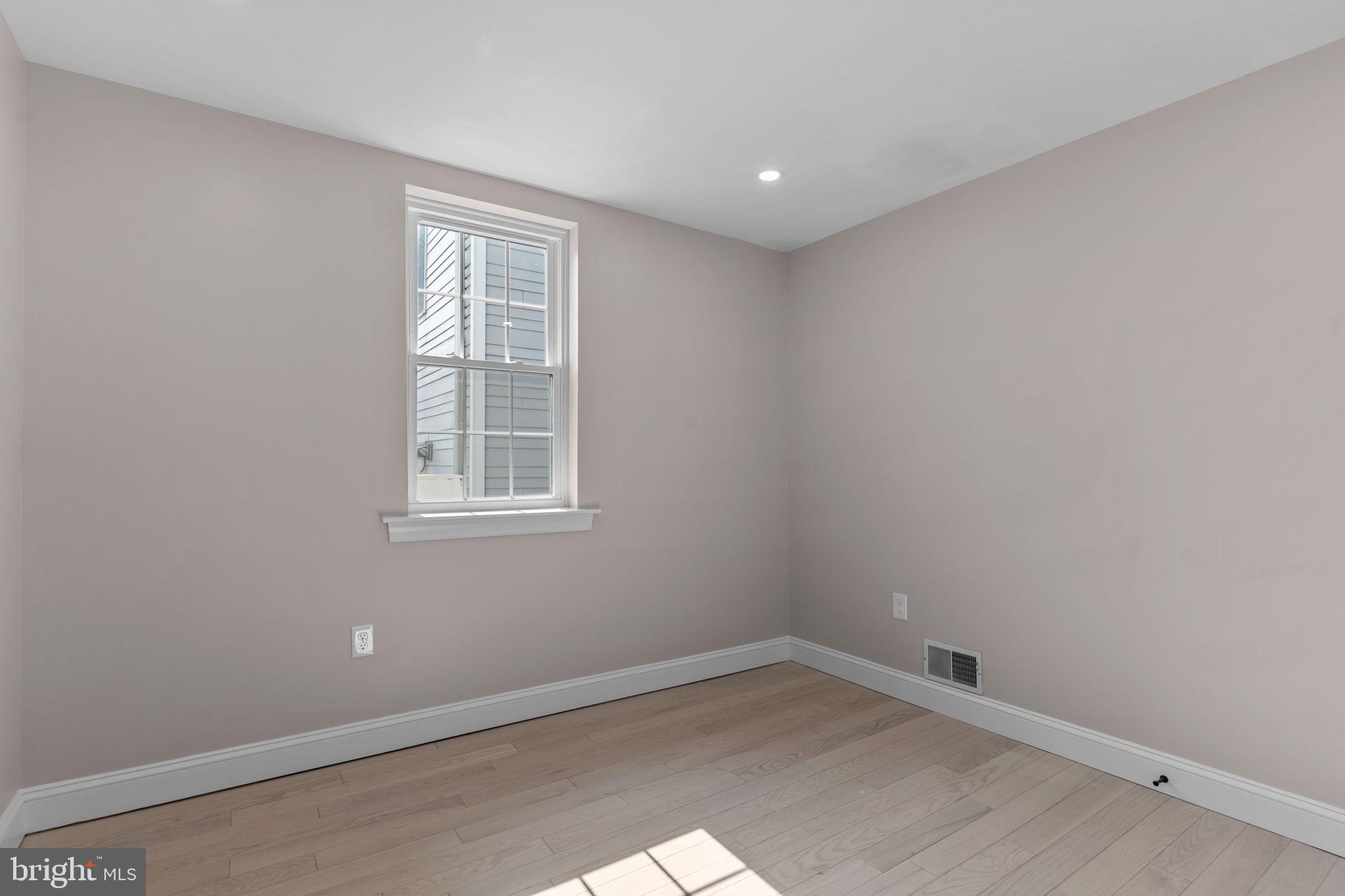 GRADUATE HOSPITAL - Residential