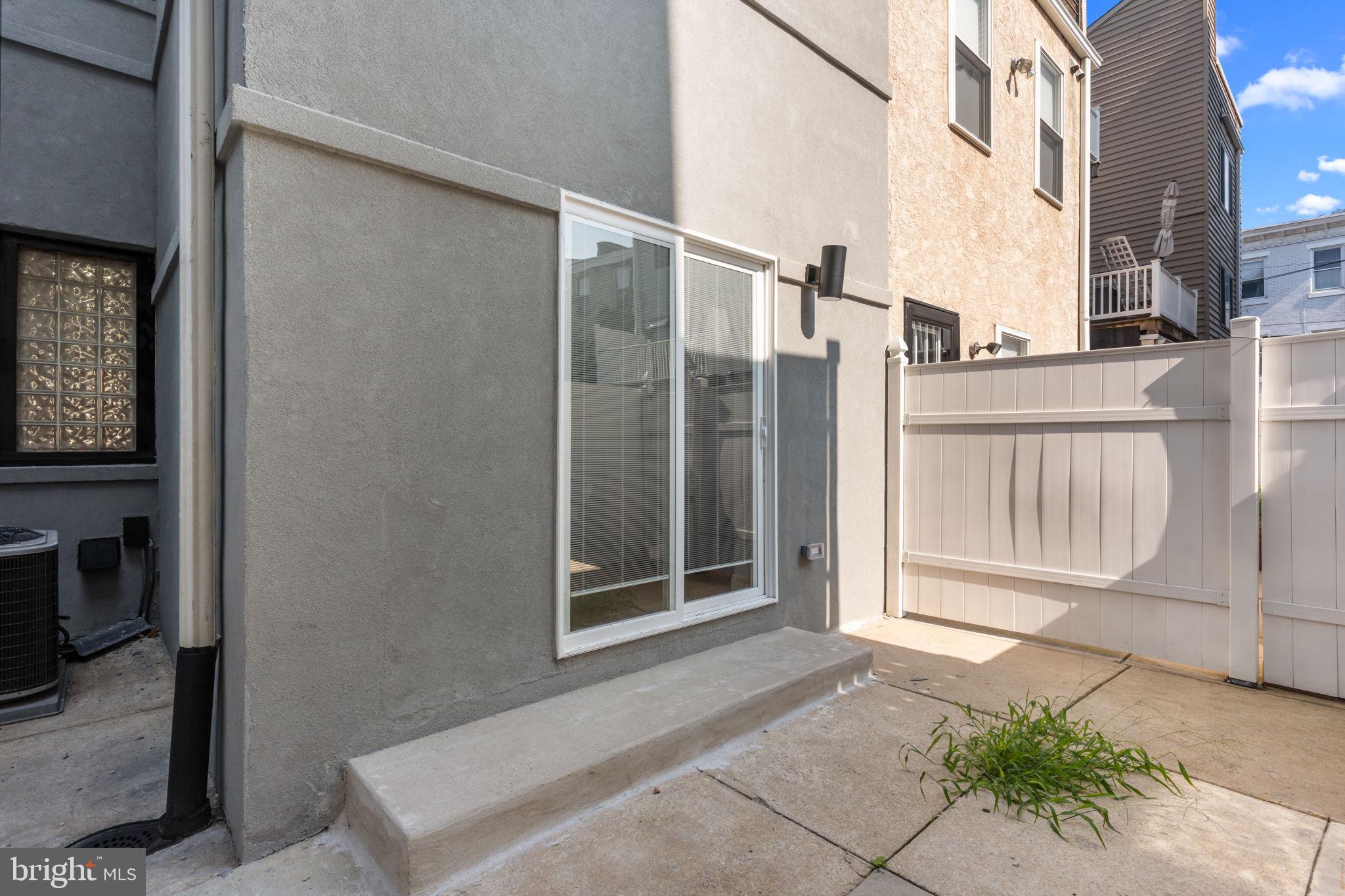 GRADUATE HOSPITAL - Residential