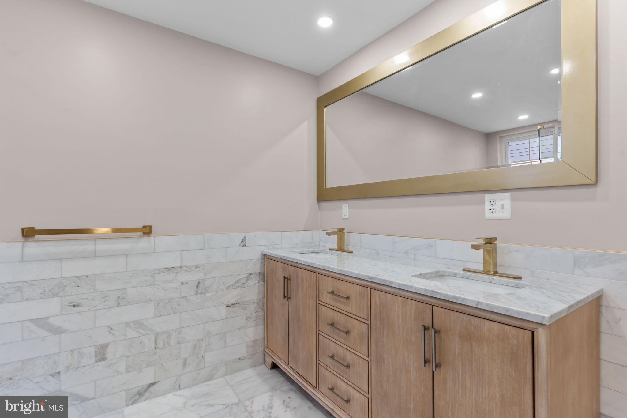 GRADUATE HOSPITAL - Residential