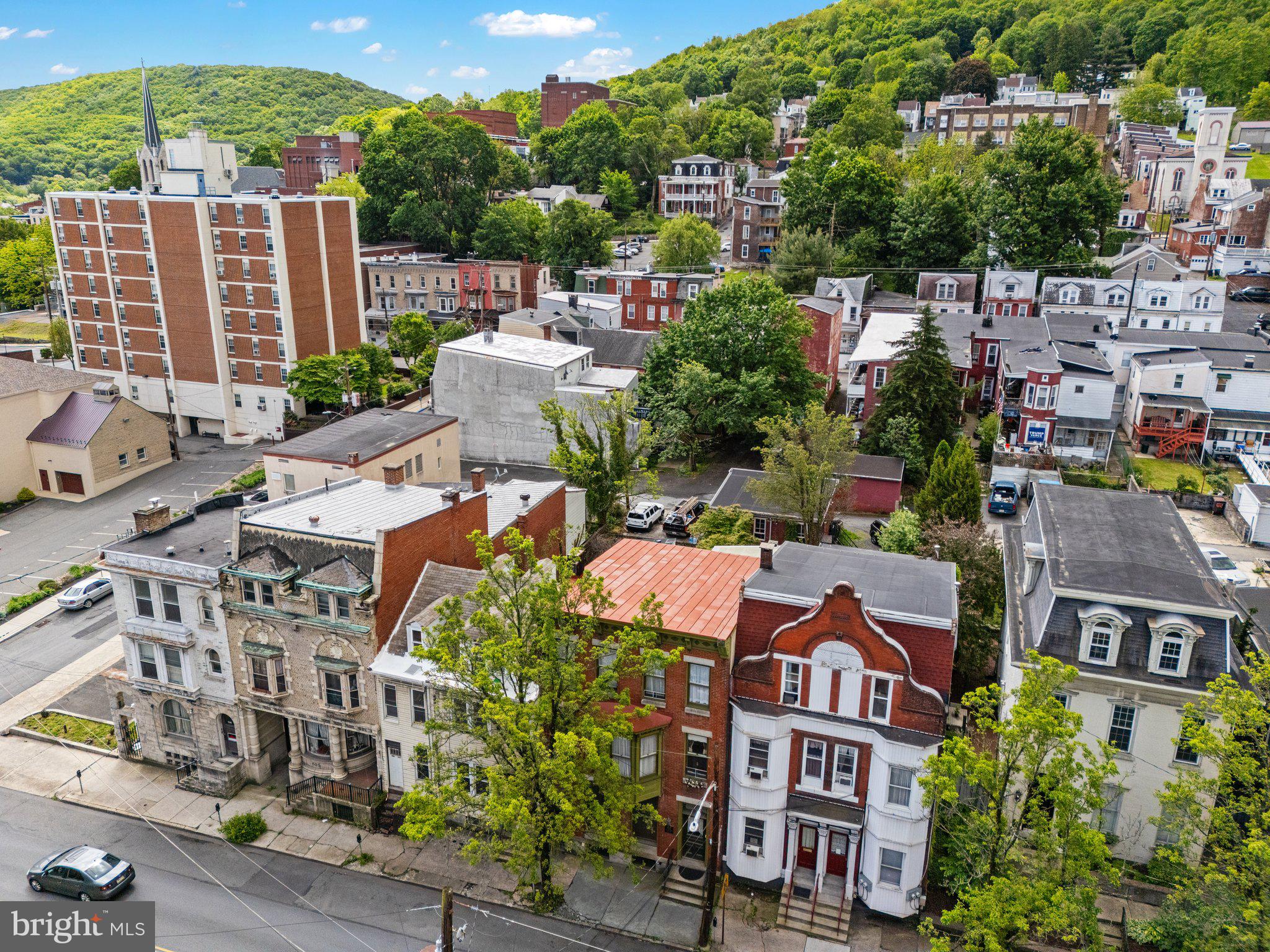 GARFIELD SQUARE - Residential