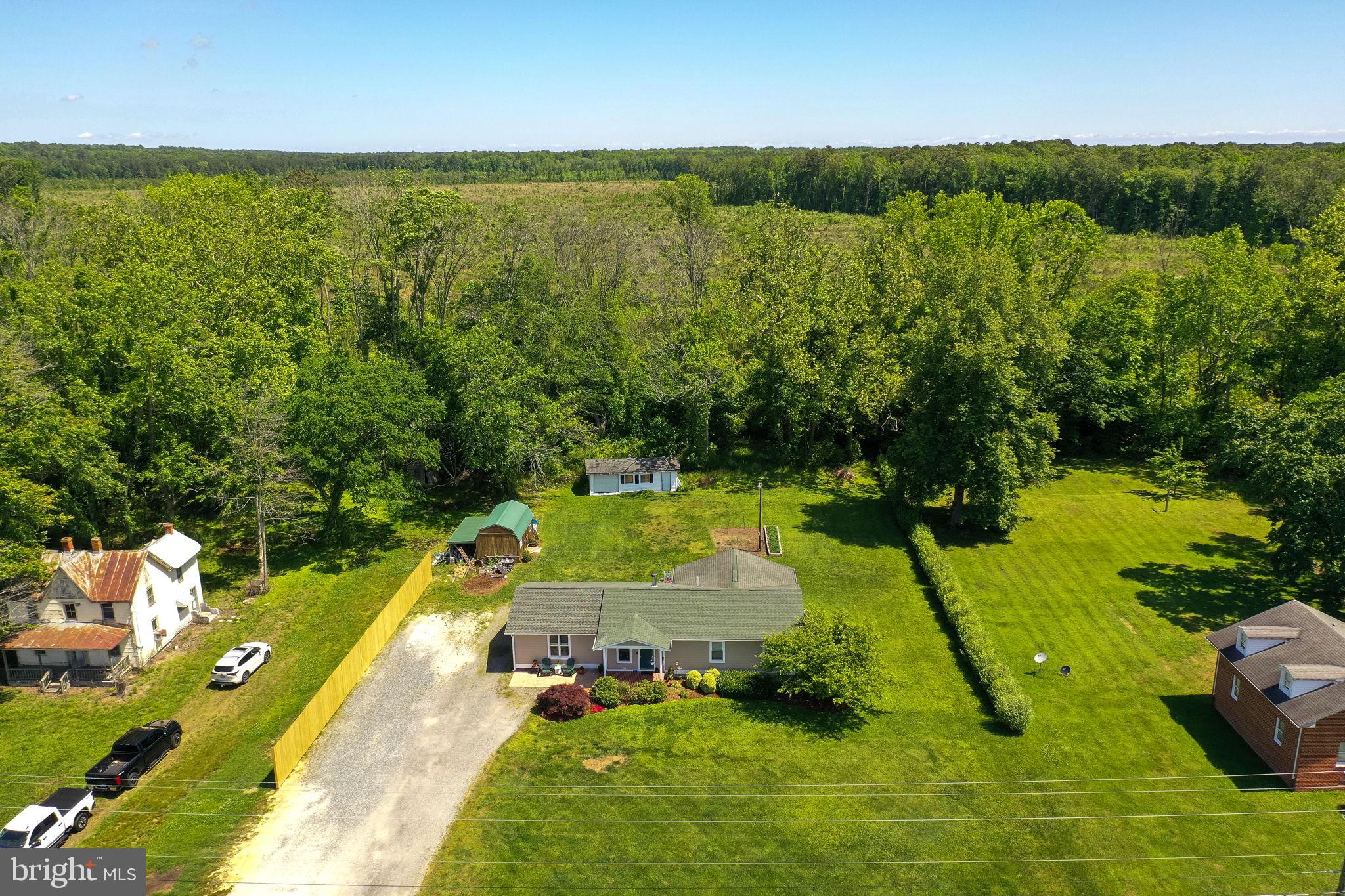 899 BLUFF POINT ROAD