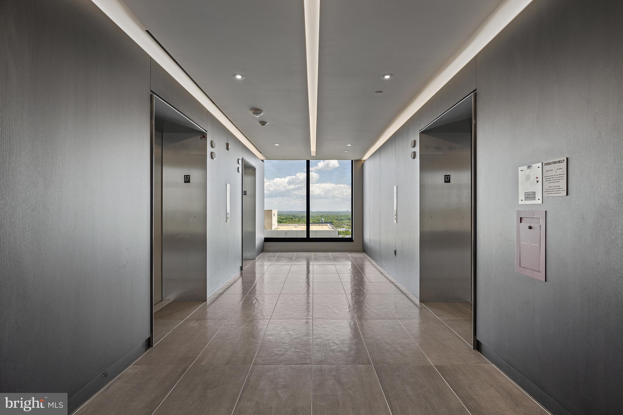 THE VERSE CONDO - Residential