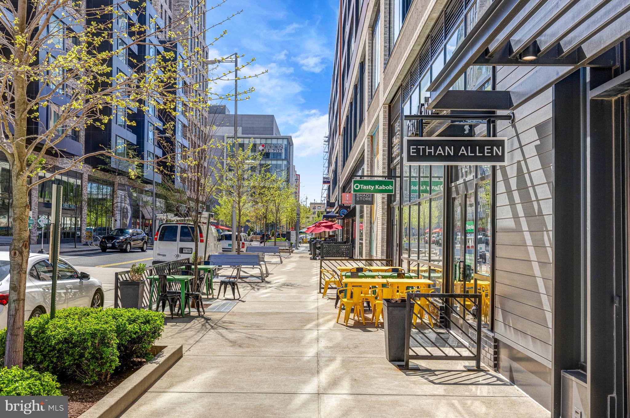 THE VERSE CONDO - Residential