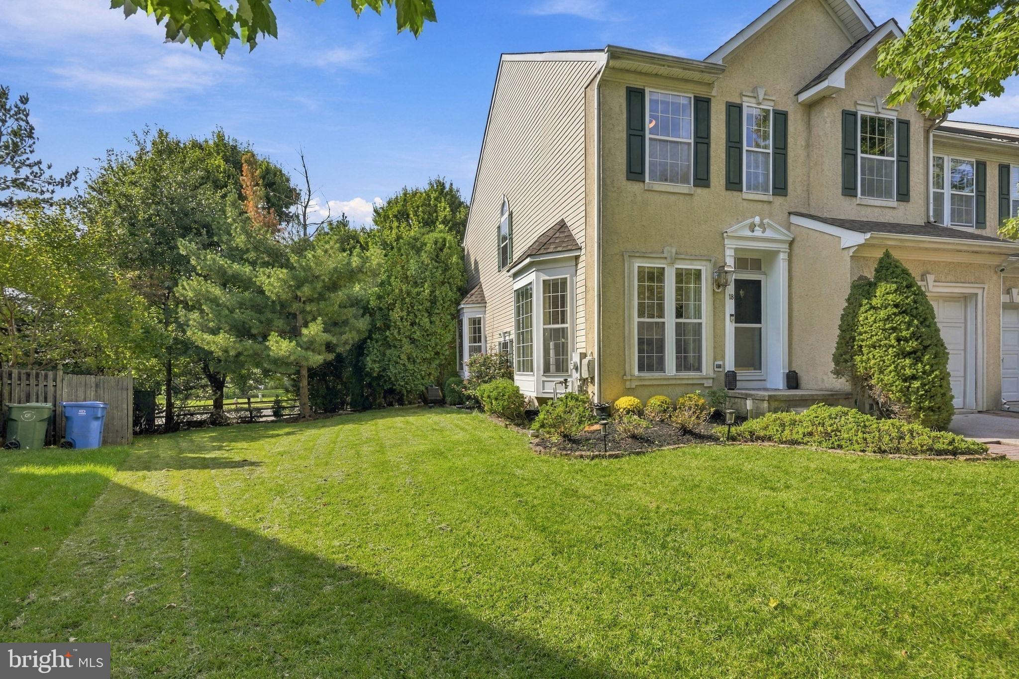 18 BRIDLE COURT