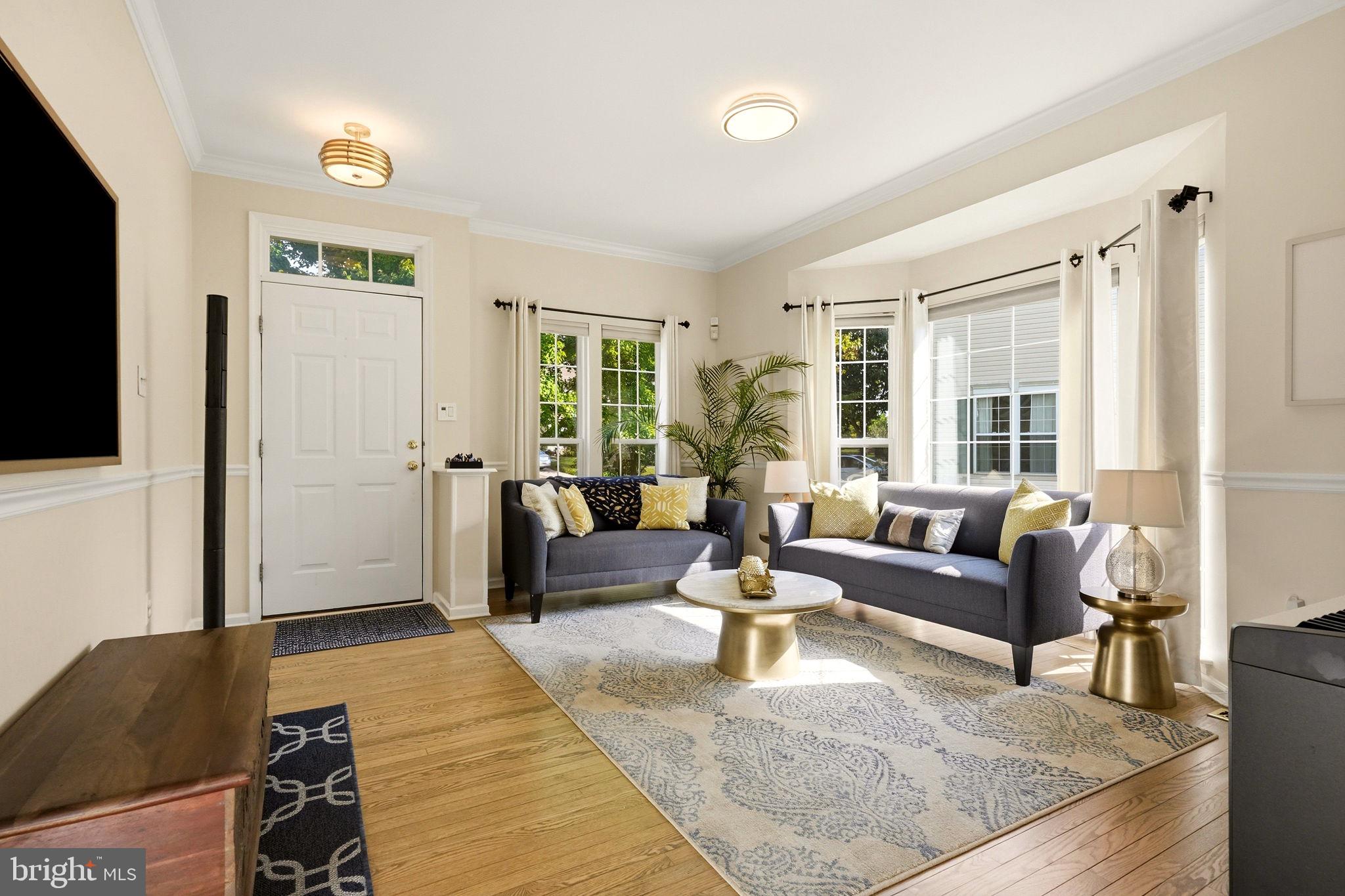 18 BRIDLE COURT