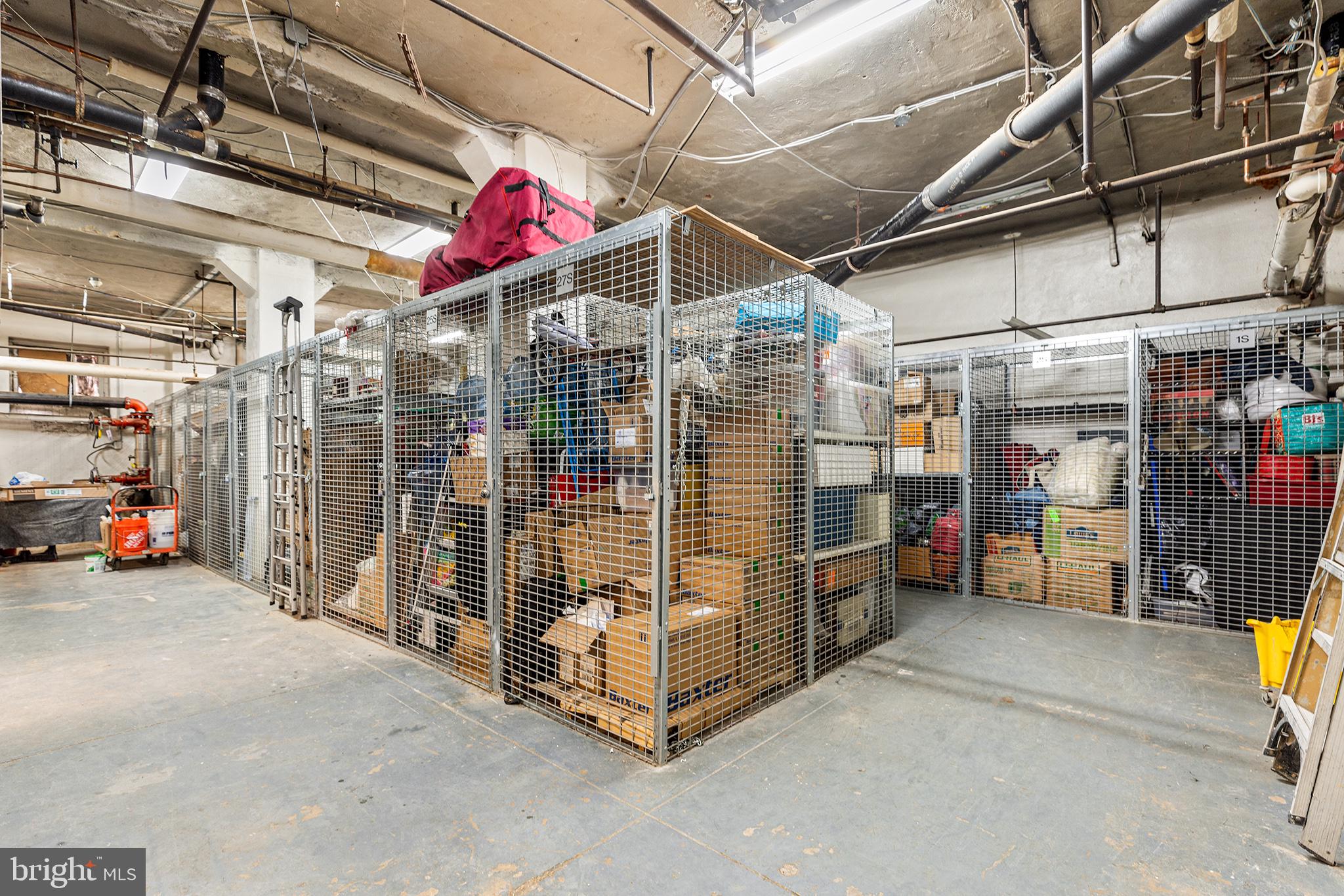 WASHINGTON SQ WEST - Residential