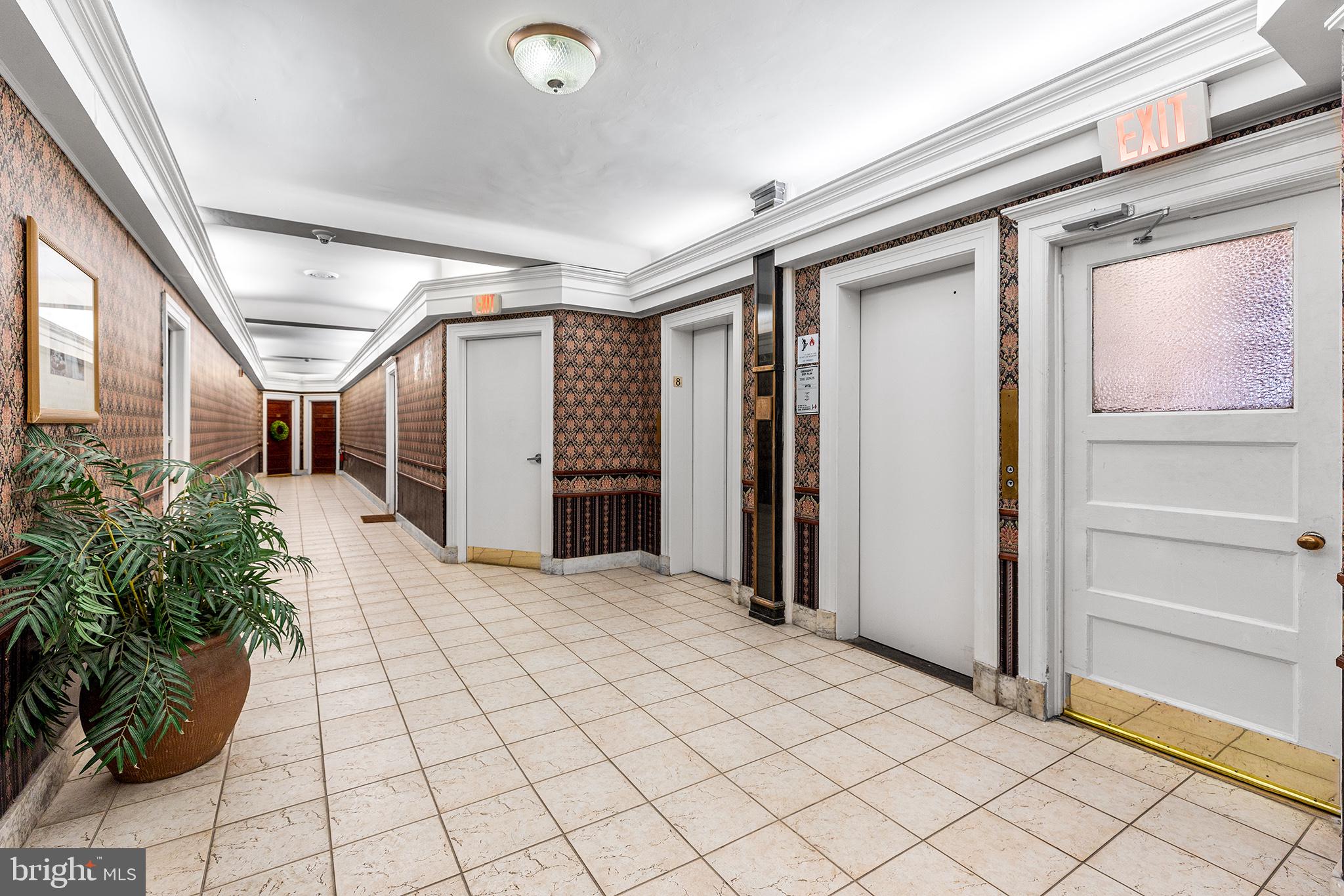 WASHINGTON SQ WEST - Residential