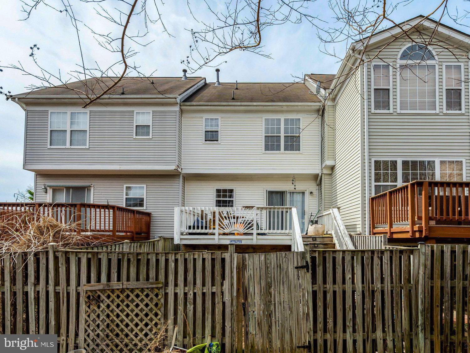 SOUTH RIDING - Residential