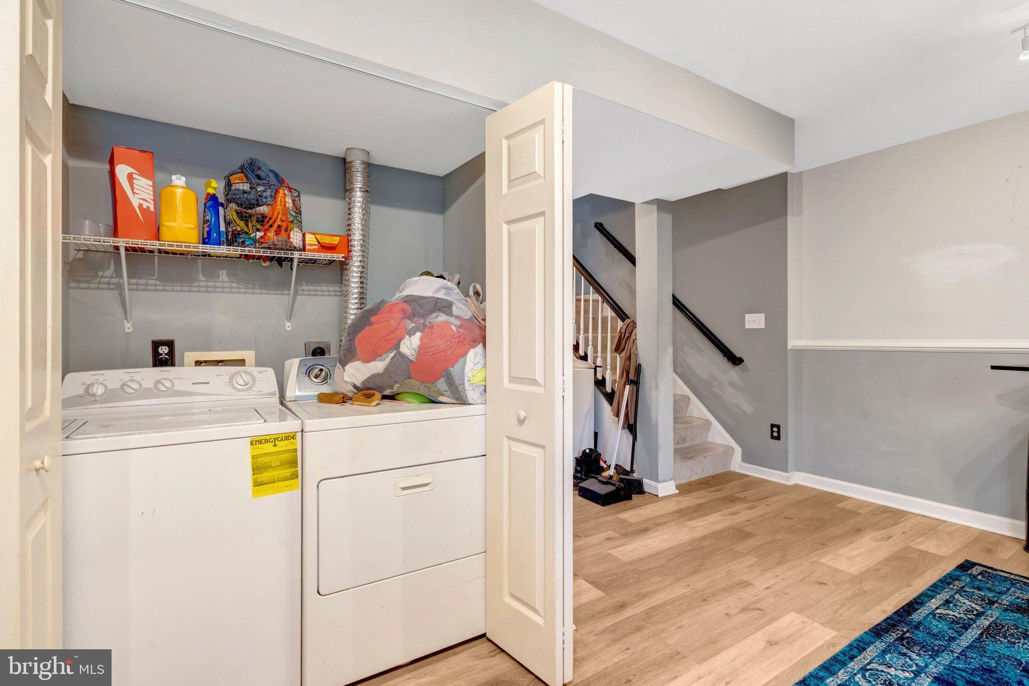 SOUTH RIDING - Residential