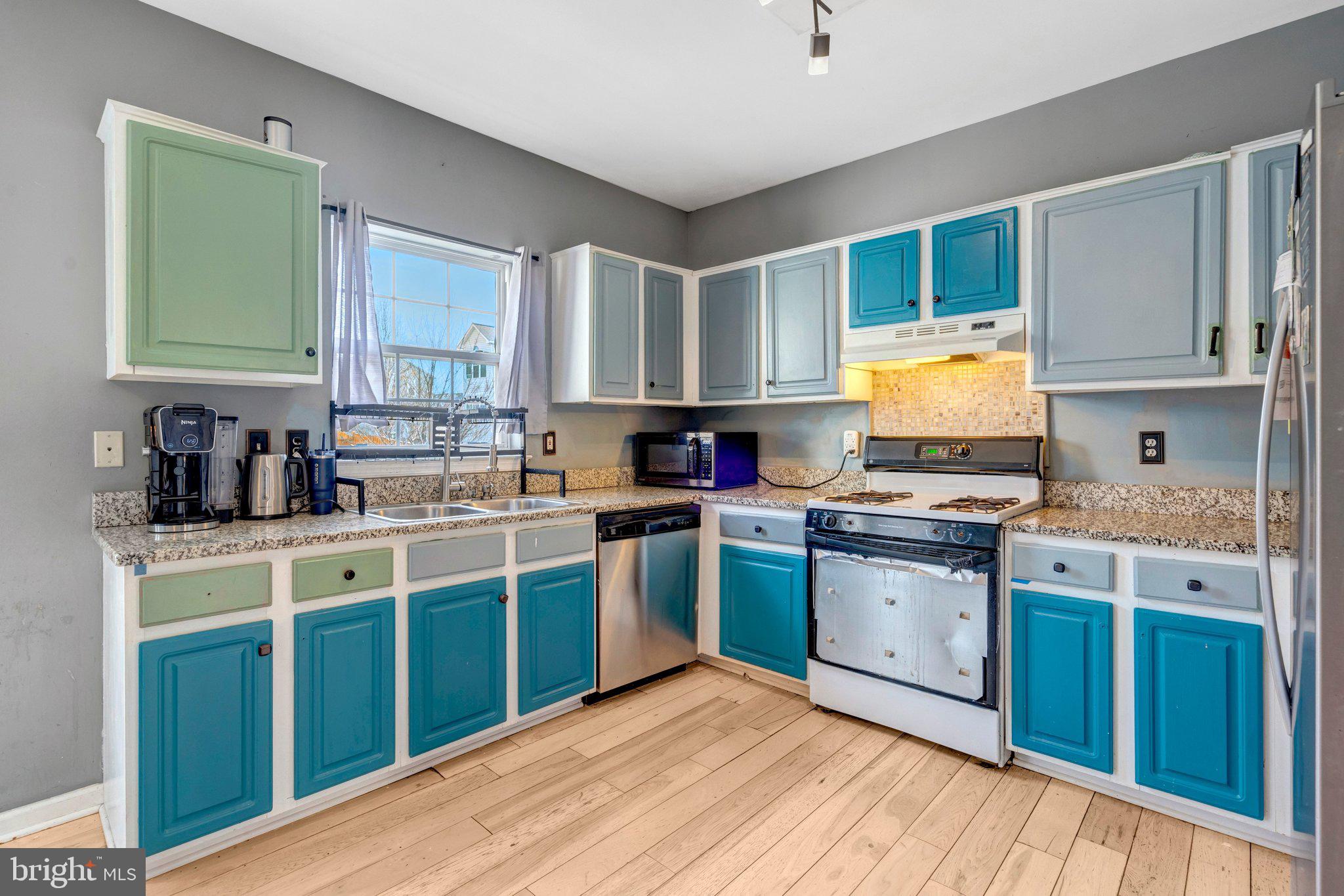 SOUTH RIDING - Residential